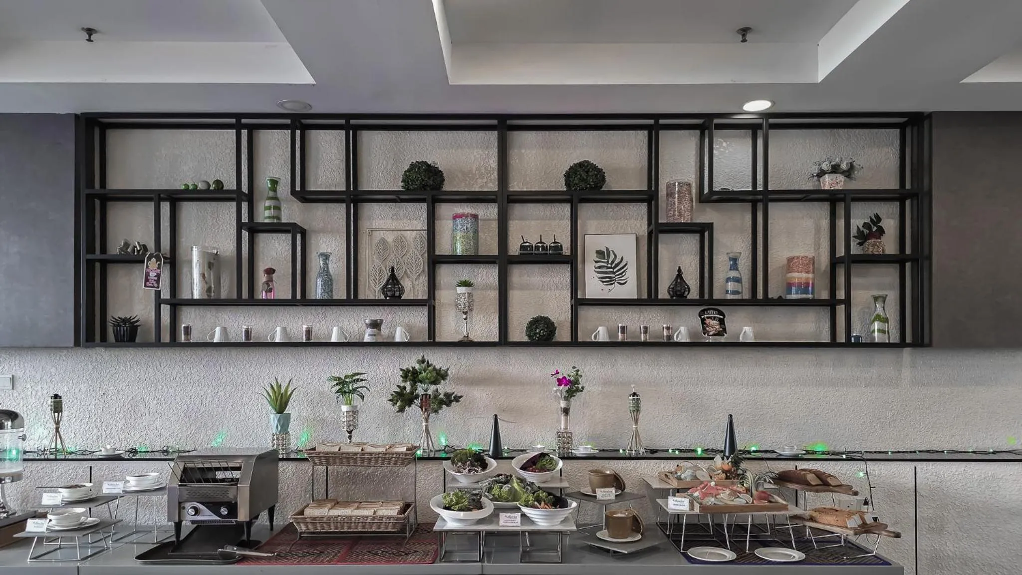 Restaurant/places to eat in Amansari Hotel Nusajaya