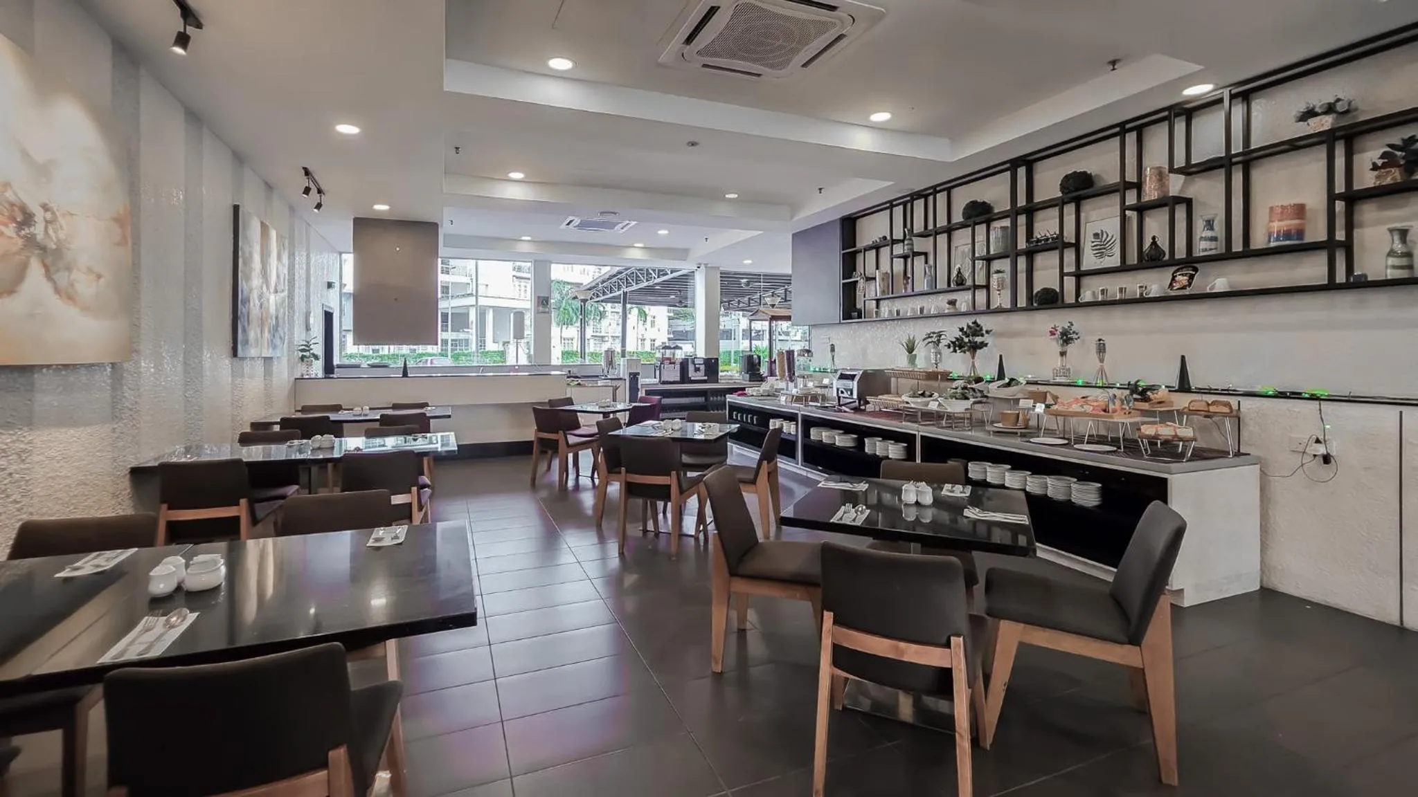 Restaurant/places to eat in Amansari Hotel Nusajaya