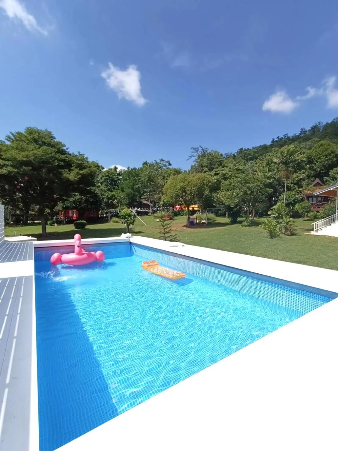 Swimming pool in Baan Suan Rojjana