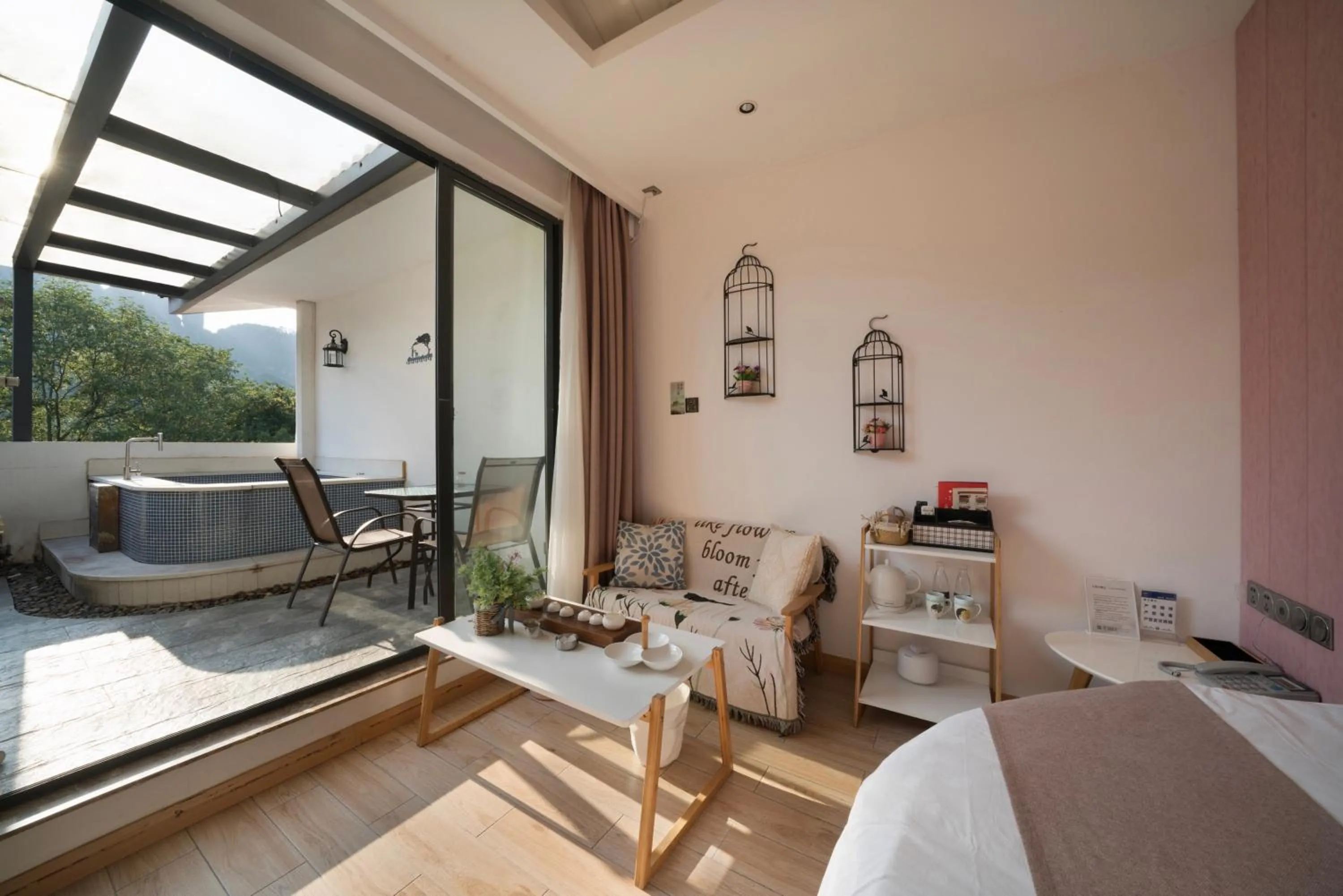 Balcony/Terrace, Bed in Ancient Street No.5 Youth Chic Hotel