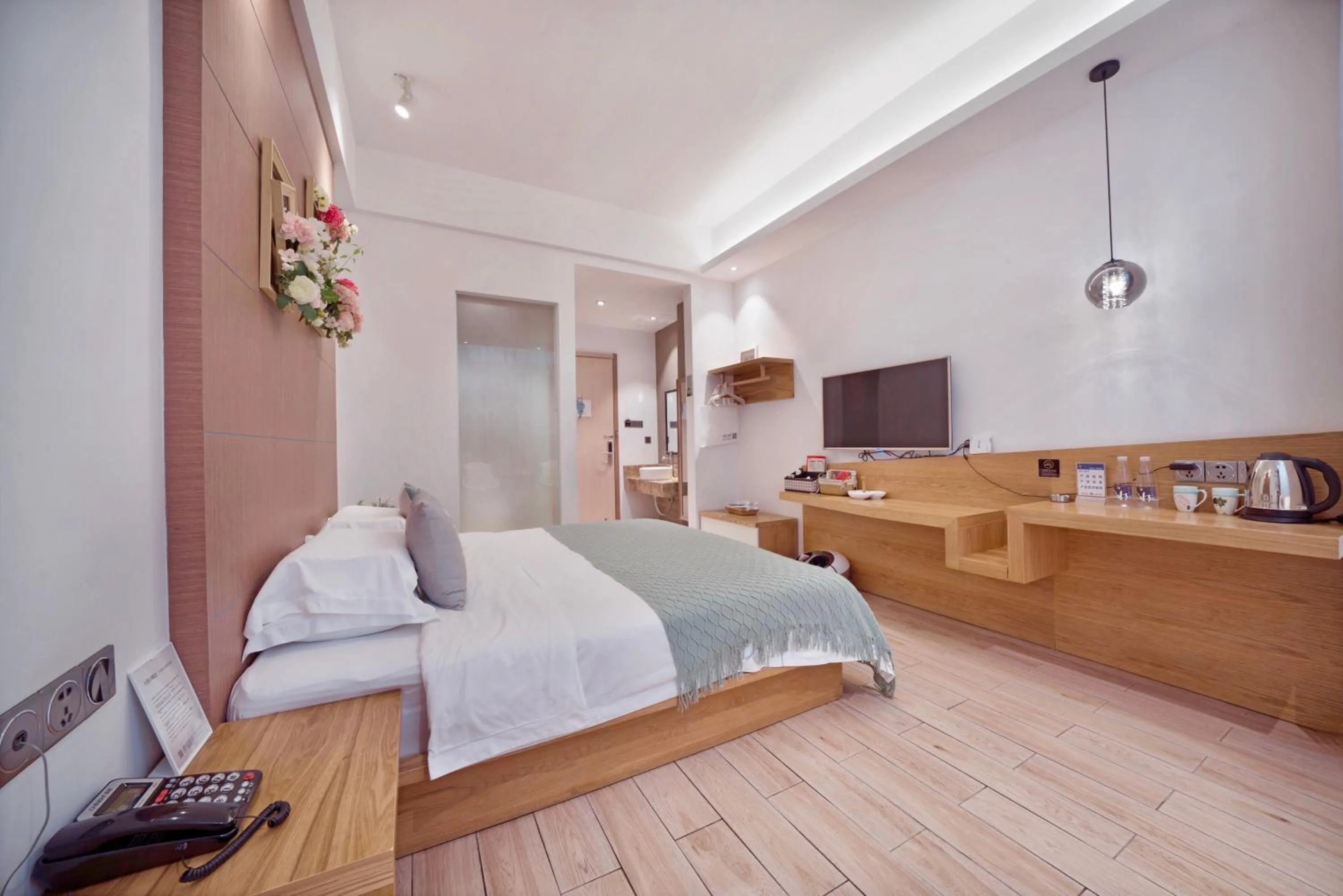 Photo of the whole room, Bed in Ancient Street No.5 Youth Chic Hotel