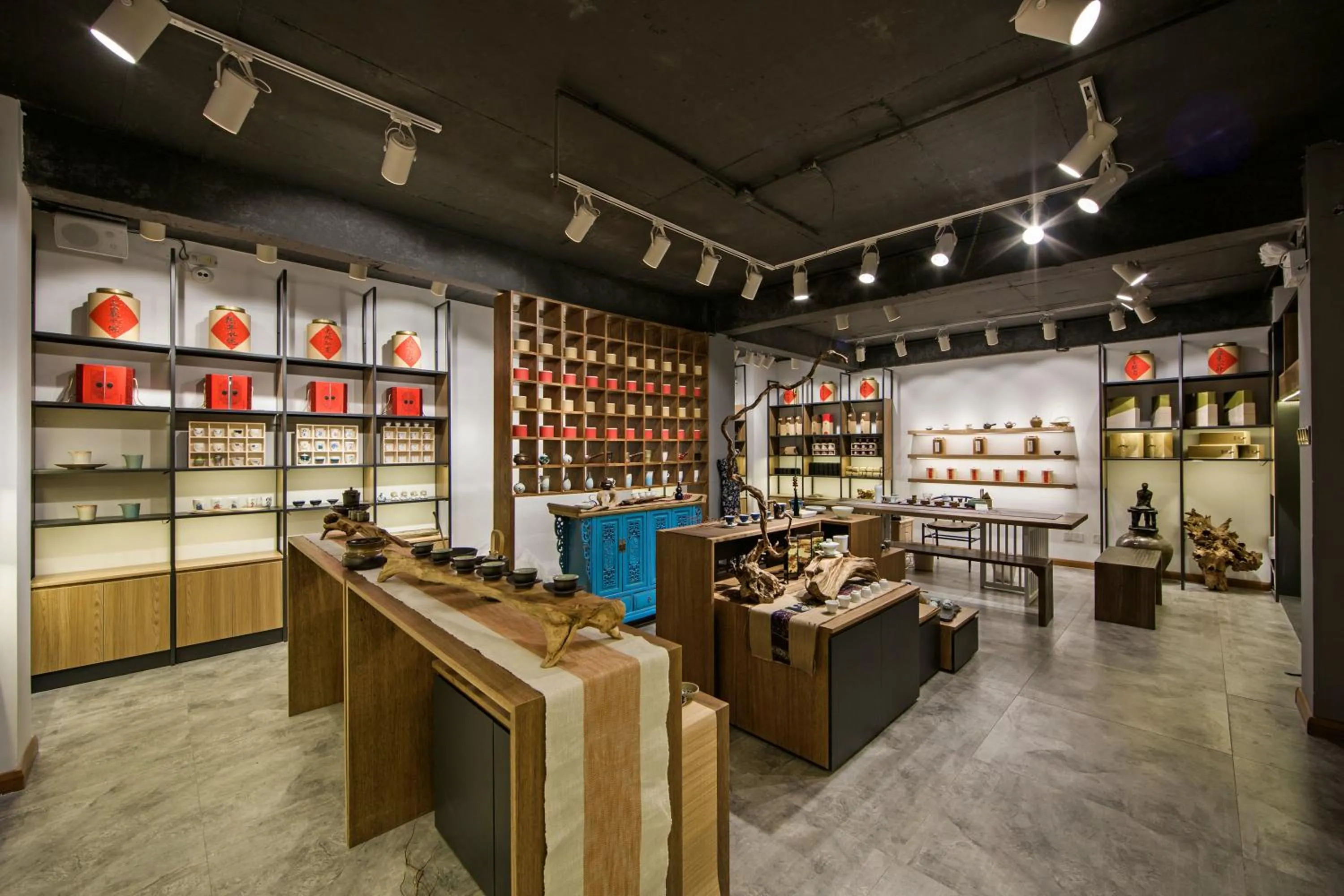 Shopping Area in Ancient Street No.5 Youth Chic Hotel