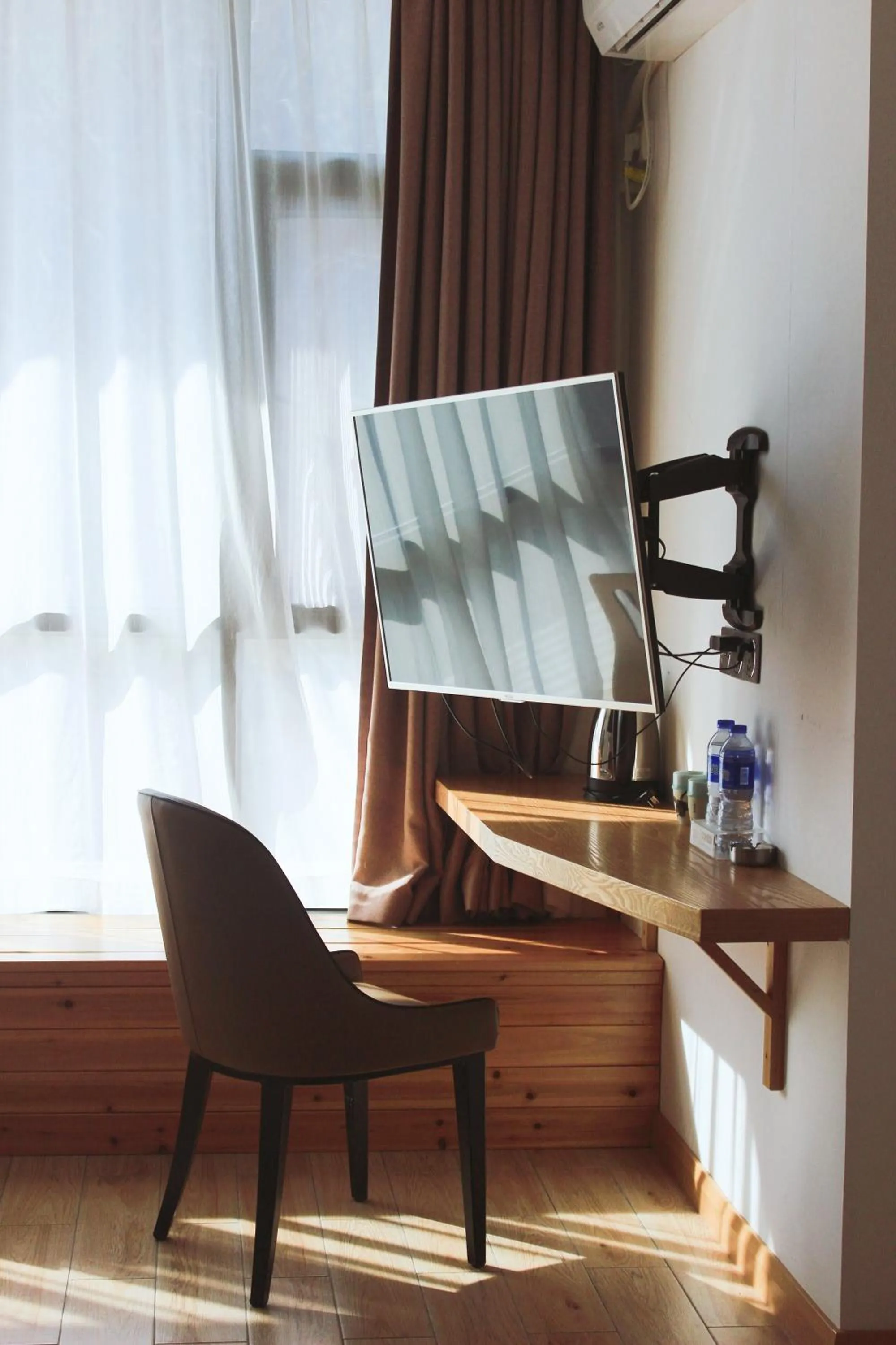 TV and multimedia in Ancient Street No.5 Youth Chic Hotel