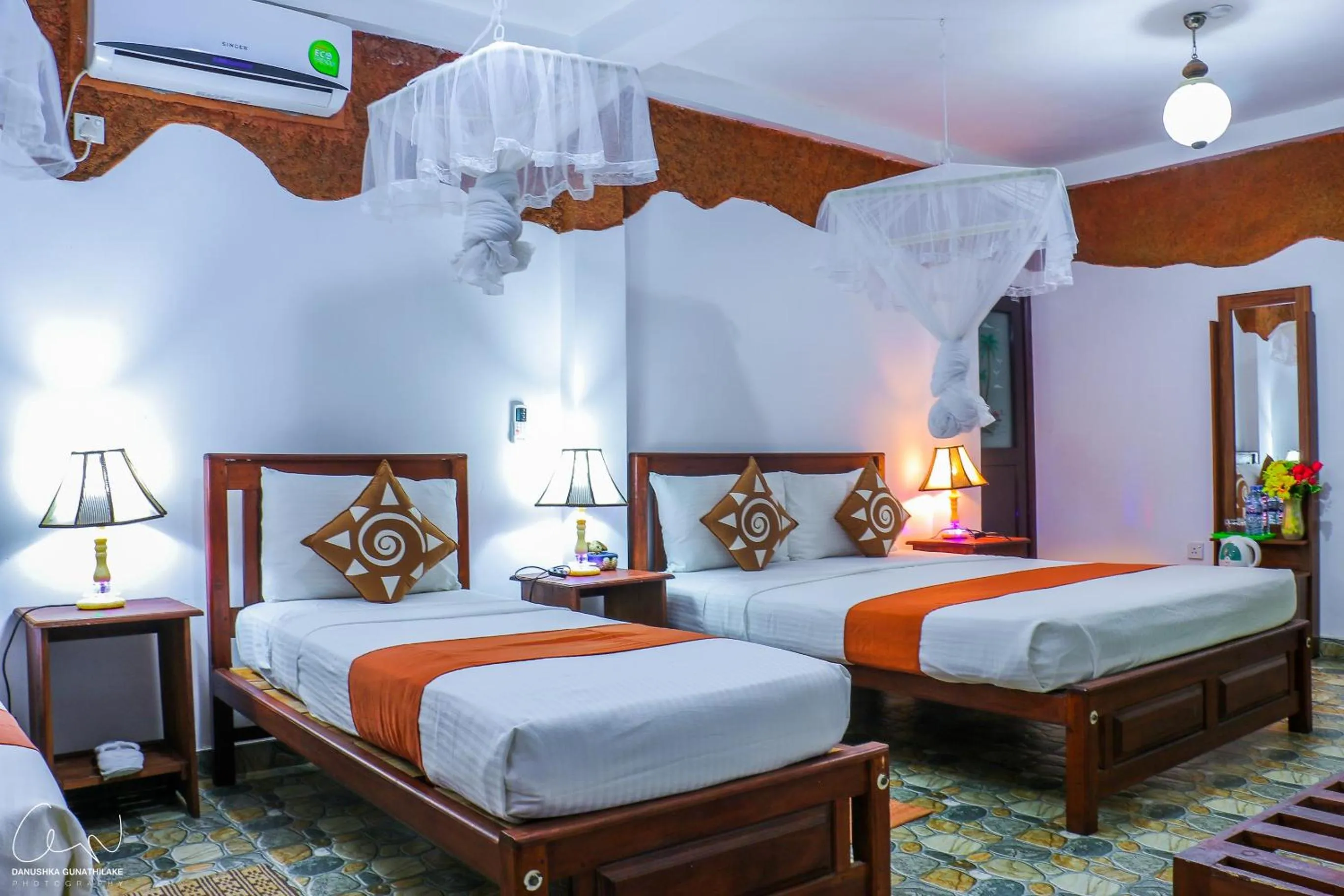 Bed in Sigiri Heritage Villa