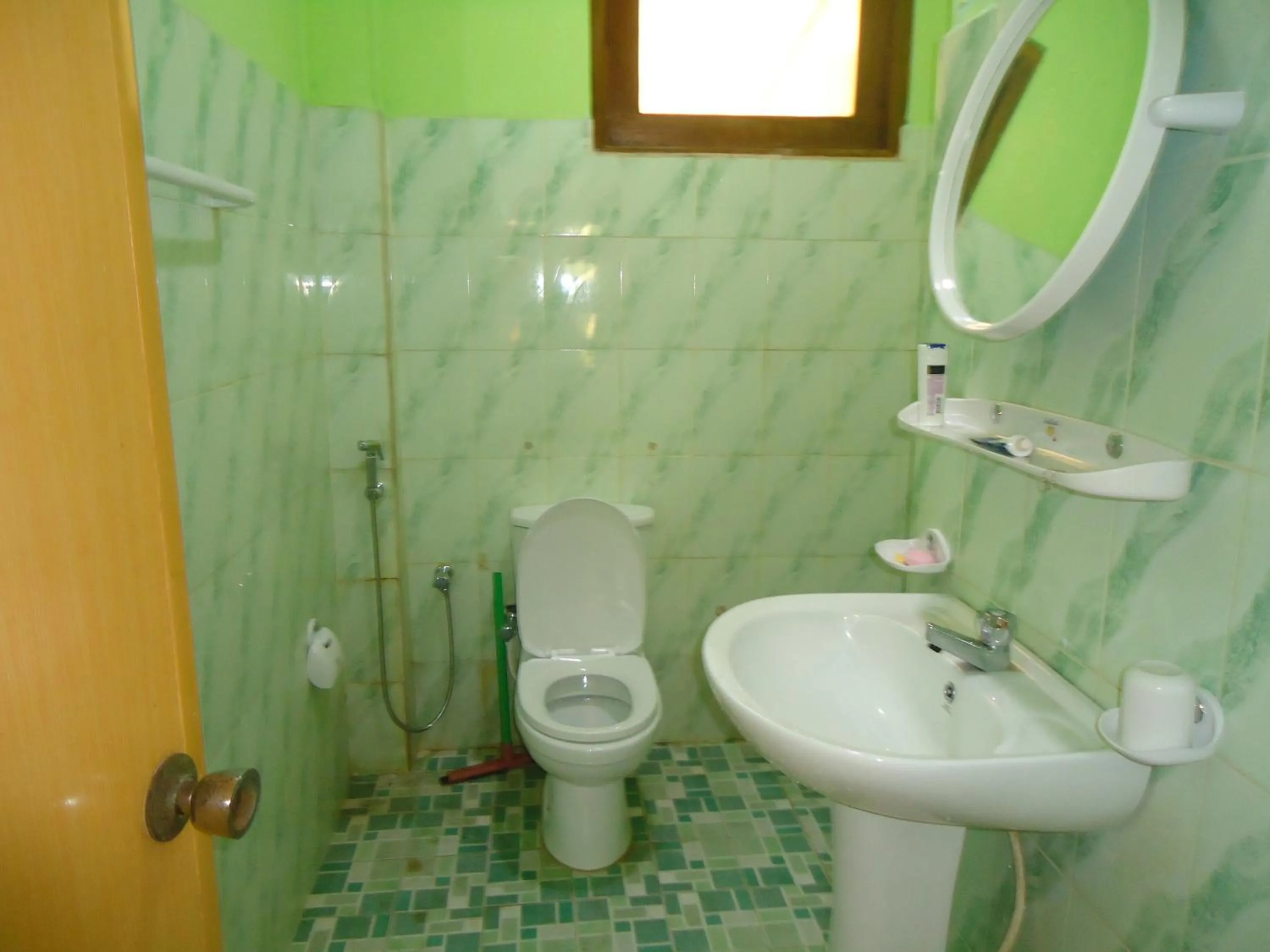 Bathroom in The Cool Nest Yala Hotel