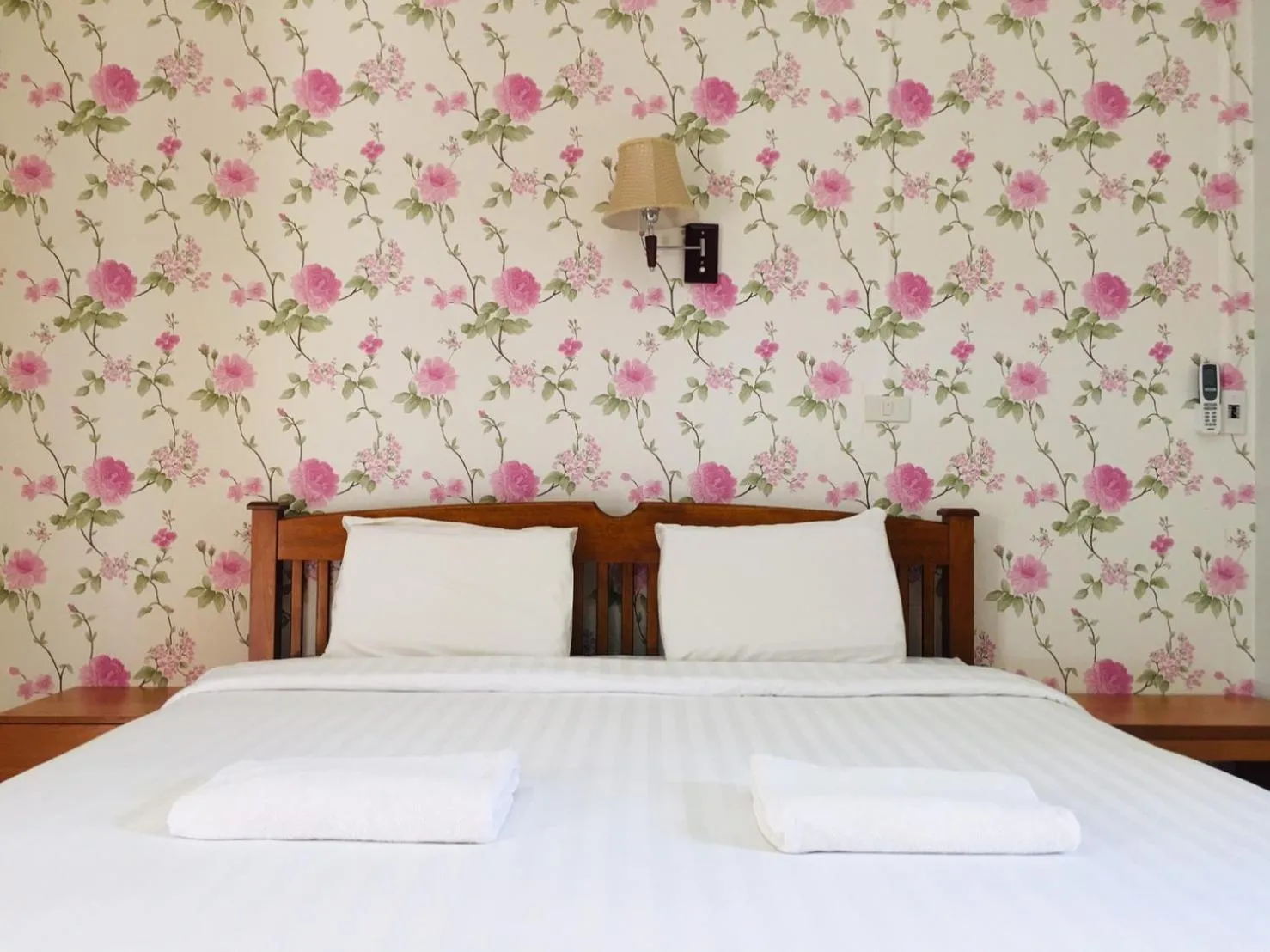 Bed in Pantip Residence