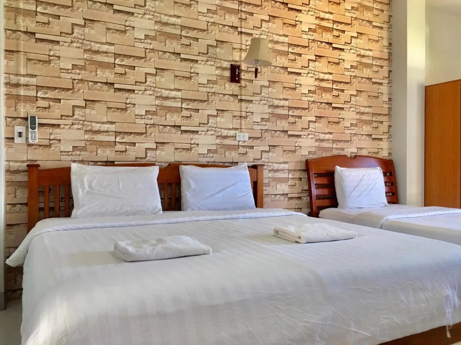 Bed in Pantip Residence