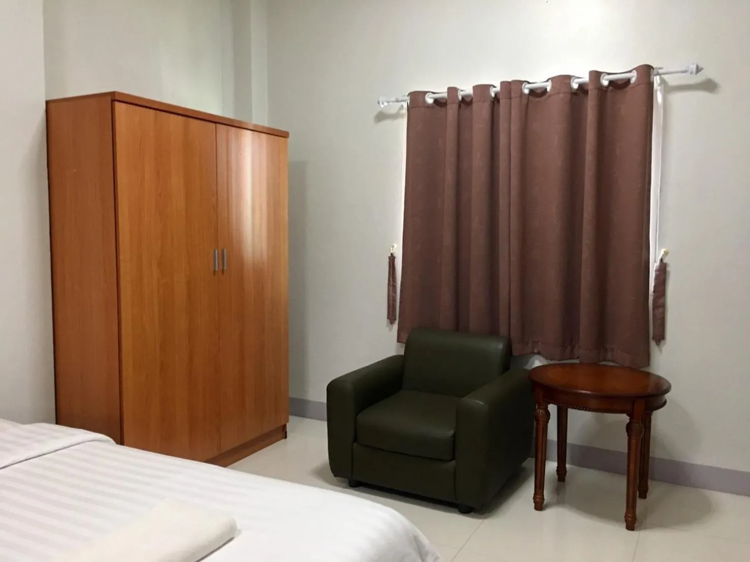 Bed in Pantip Residence