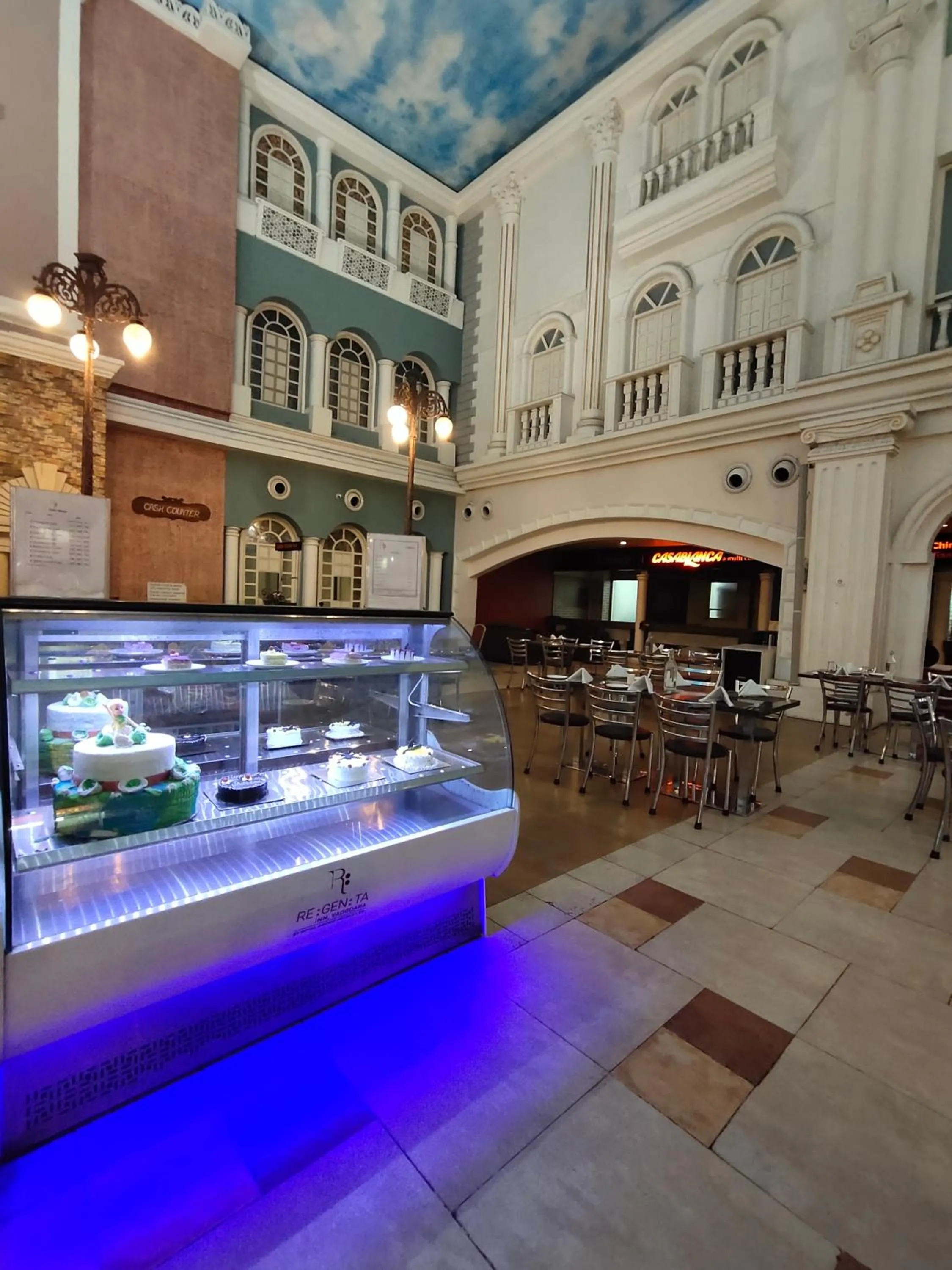 Restaurant/places to eat in Regenta Inn Vadodara, 500m from Railway Station