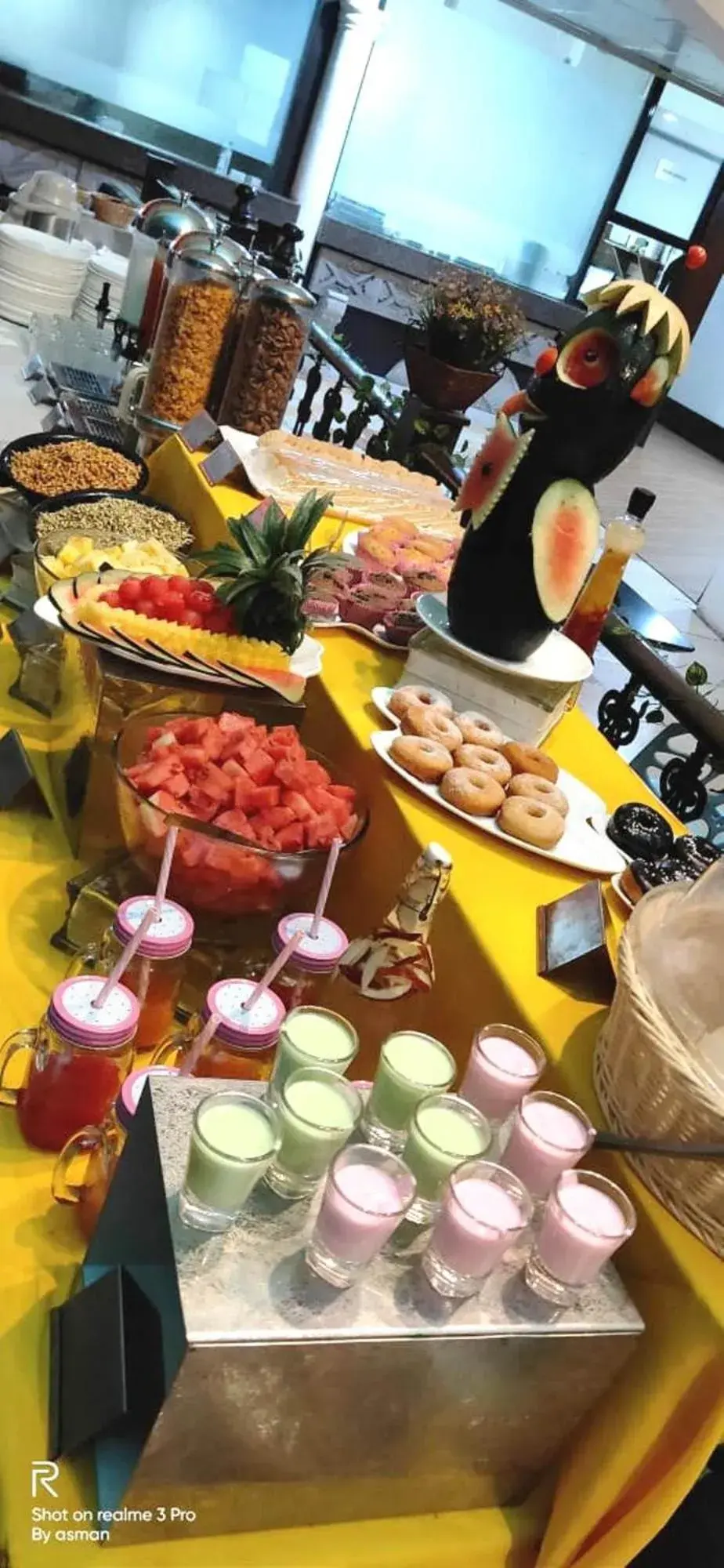 Restaurant/places to eat in Regenta Inn Vadodara, 500m from Railway Station Restaurant/places to eat in Regenta Inn Vadodara, 500m from Railway Station