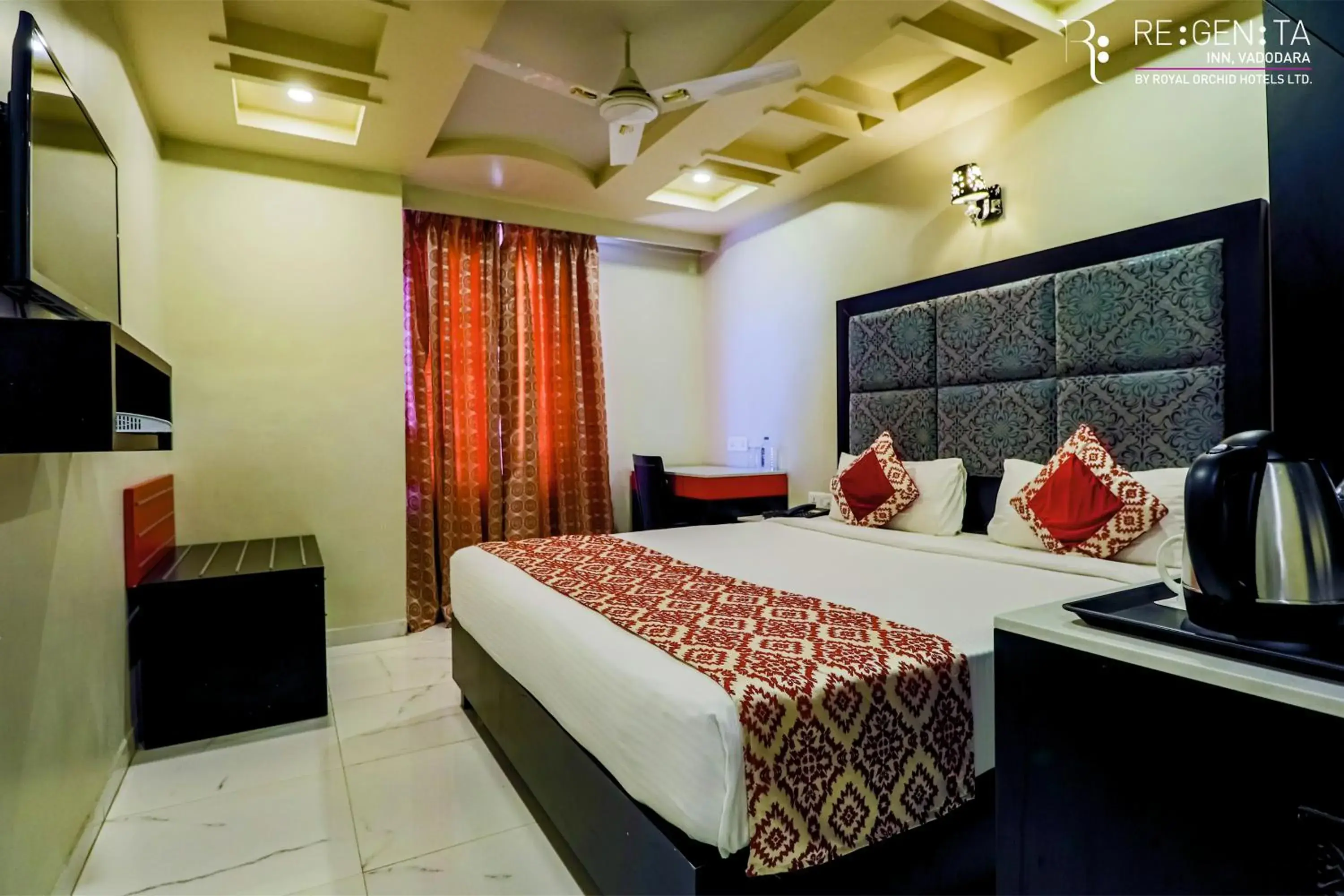 Superior Double Room - single occupancy in Regenta Inn Vadodara, 500m from Railway Station Superior Double Room - single occupancy in Regenta Inn Vadodara, 500m from Railway Station