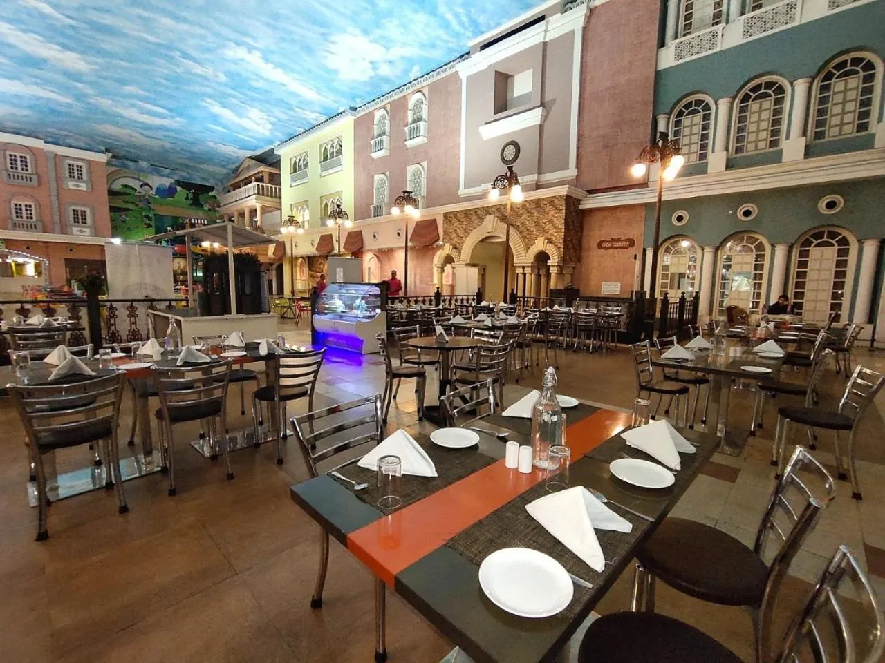 Restaurant/places to eat in Regenta Inn Vadodara, 500m from Railway Station