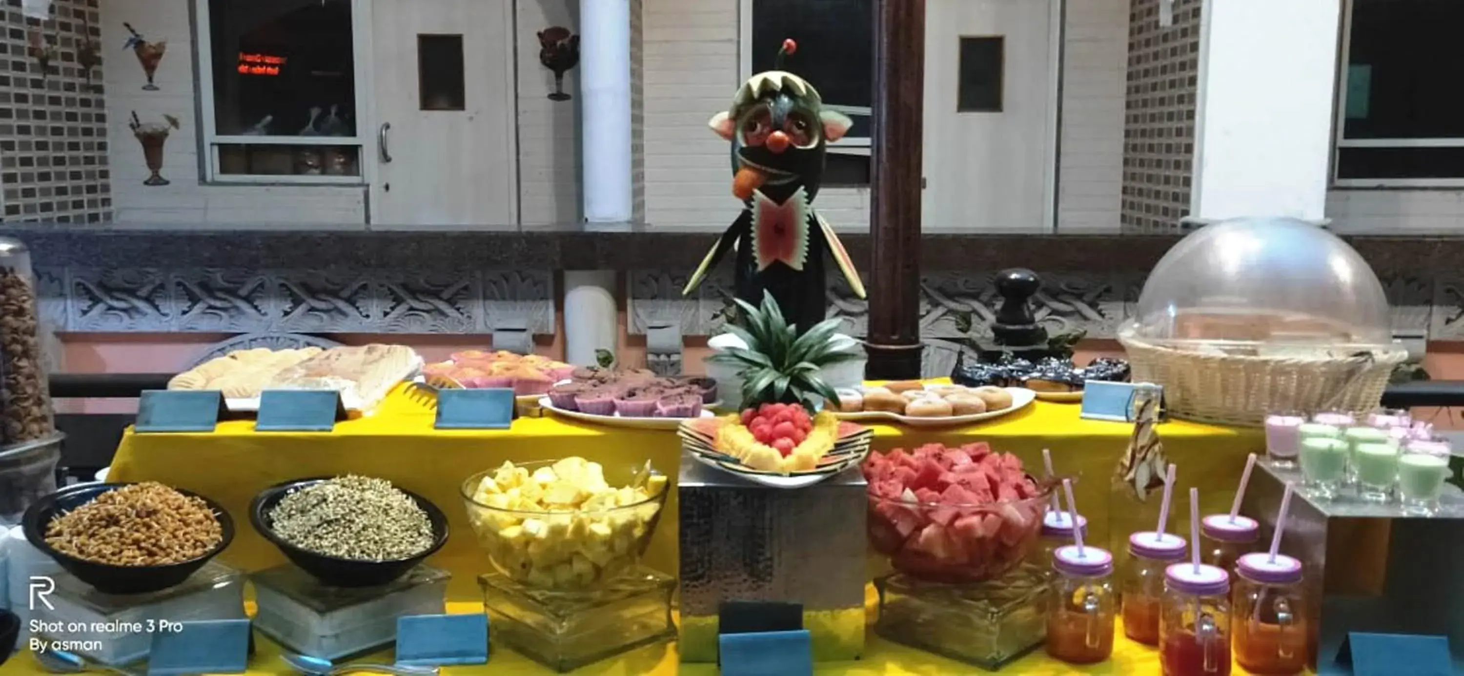 Breakfast in Regenta Inn Vadodara, 500m from Railway Station Breakfast in Regenta Inn Vadodara, 500m from Railway Station