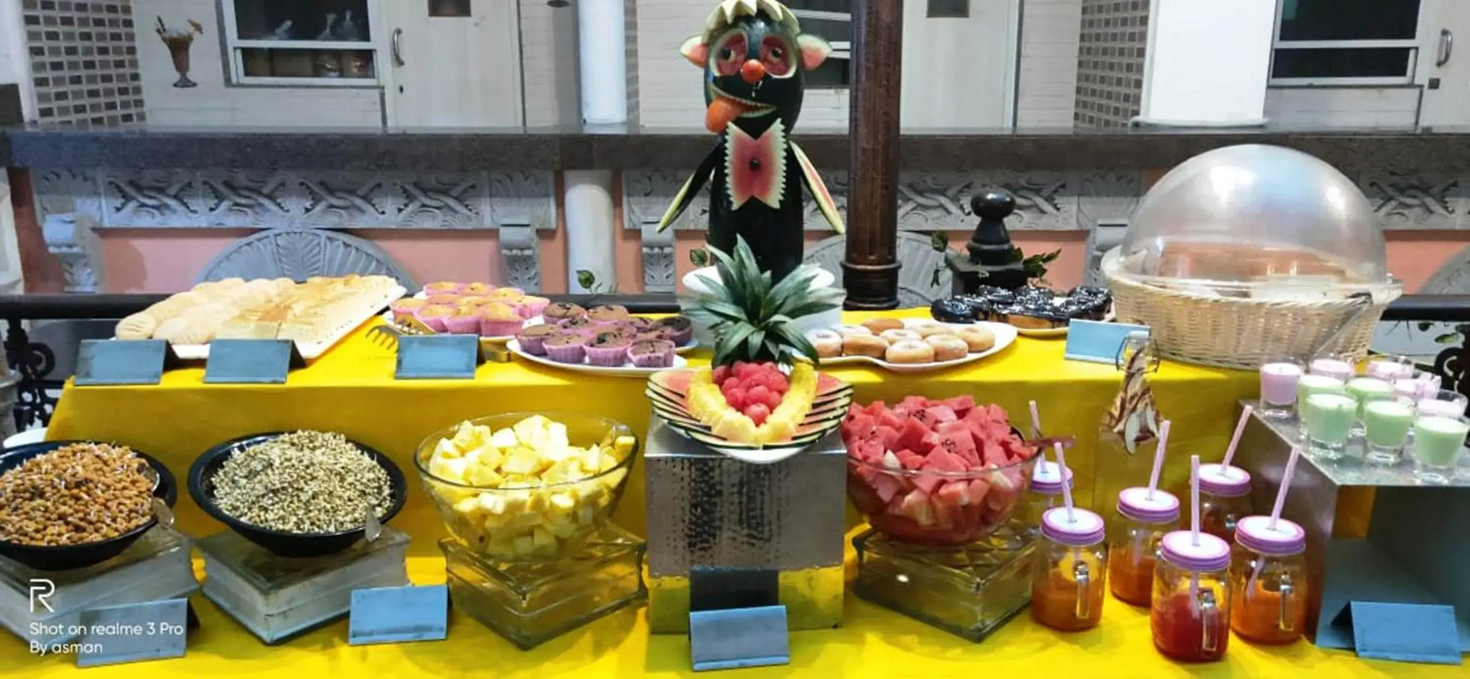 Breakfast in Regenta Inn Vadodara, 500m from Railway Station Breakfast in Regenta Inn Vadodara, 500m from Railway Station