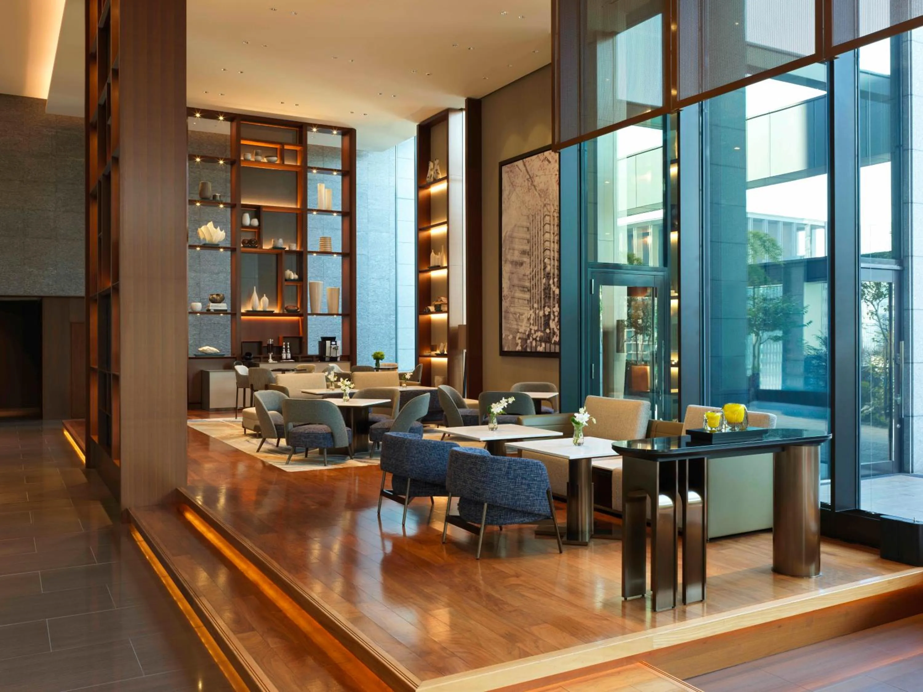 Communal lounge/ TV room in Ascott Marunouchi Tokyo