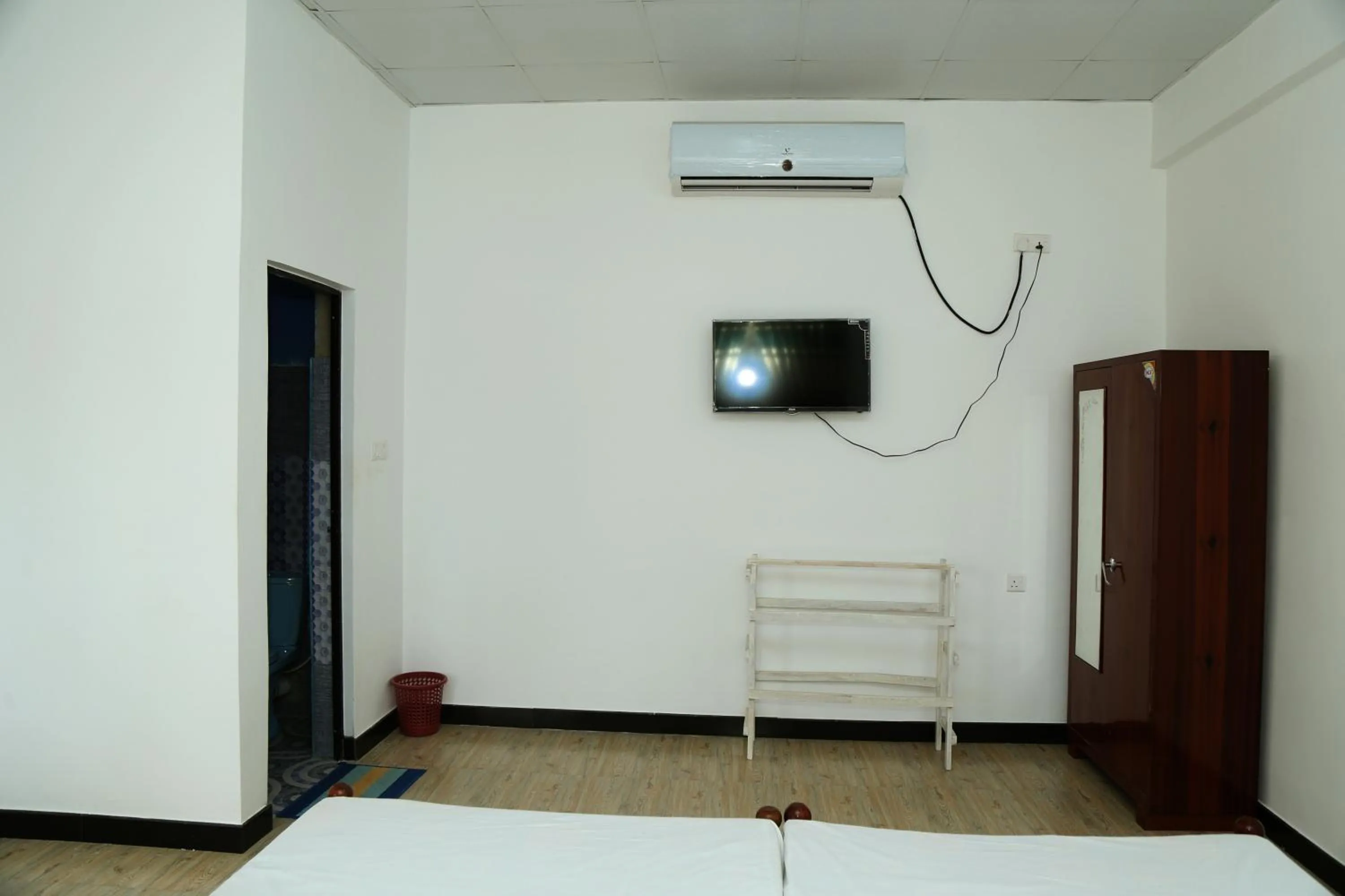 Bedroom in Nilaveli Star View Hotel