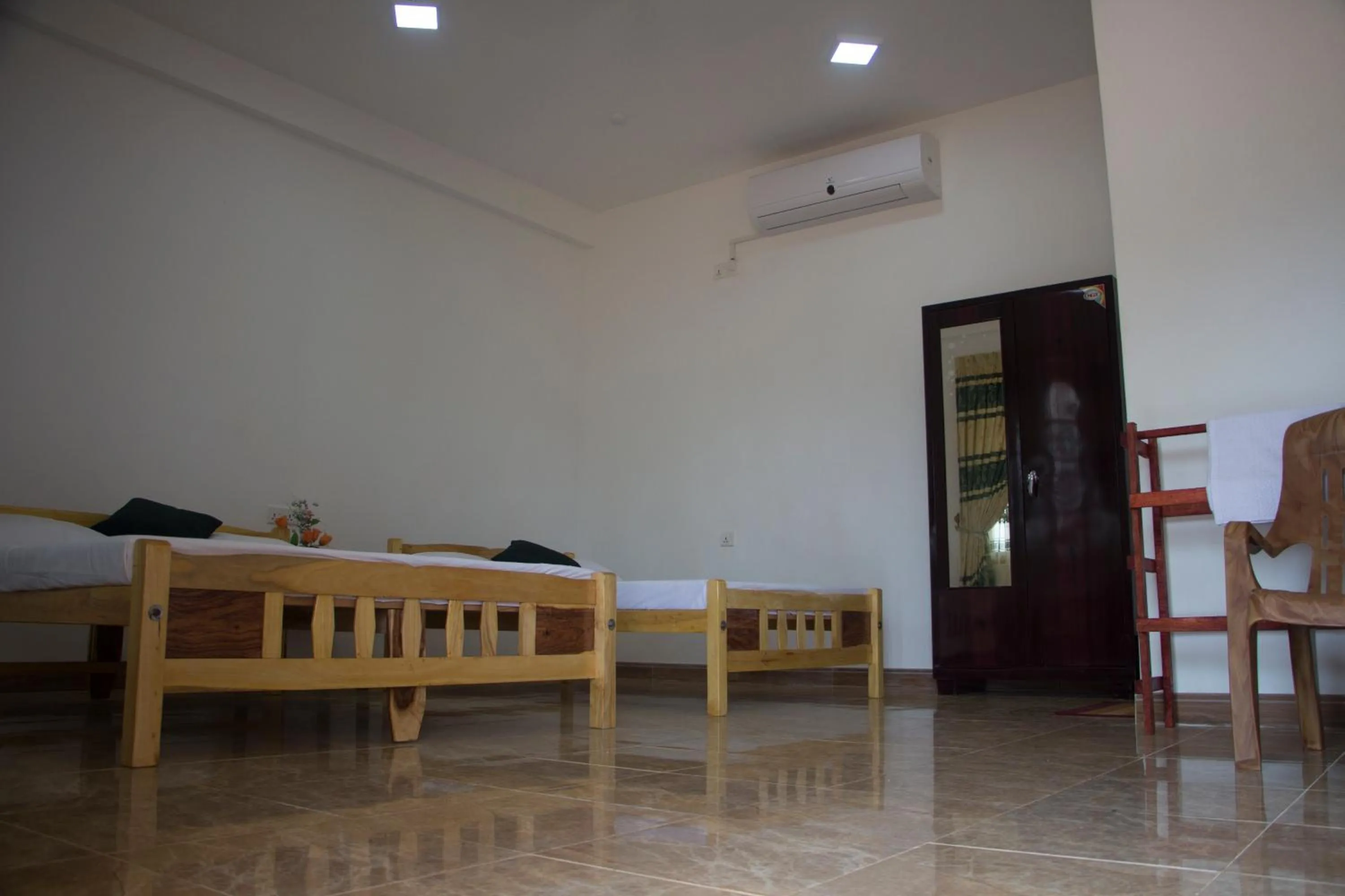 Bed in Nilaveli Star View Hotel