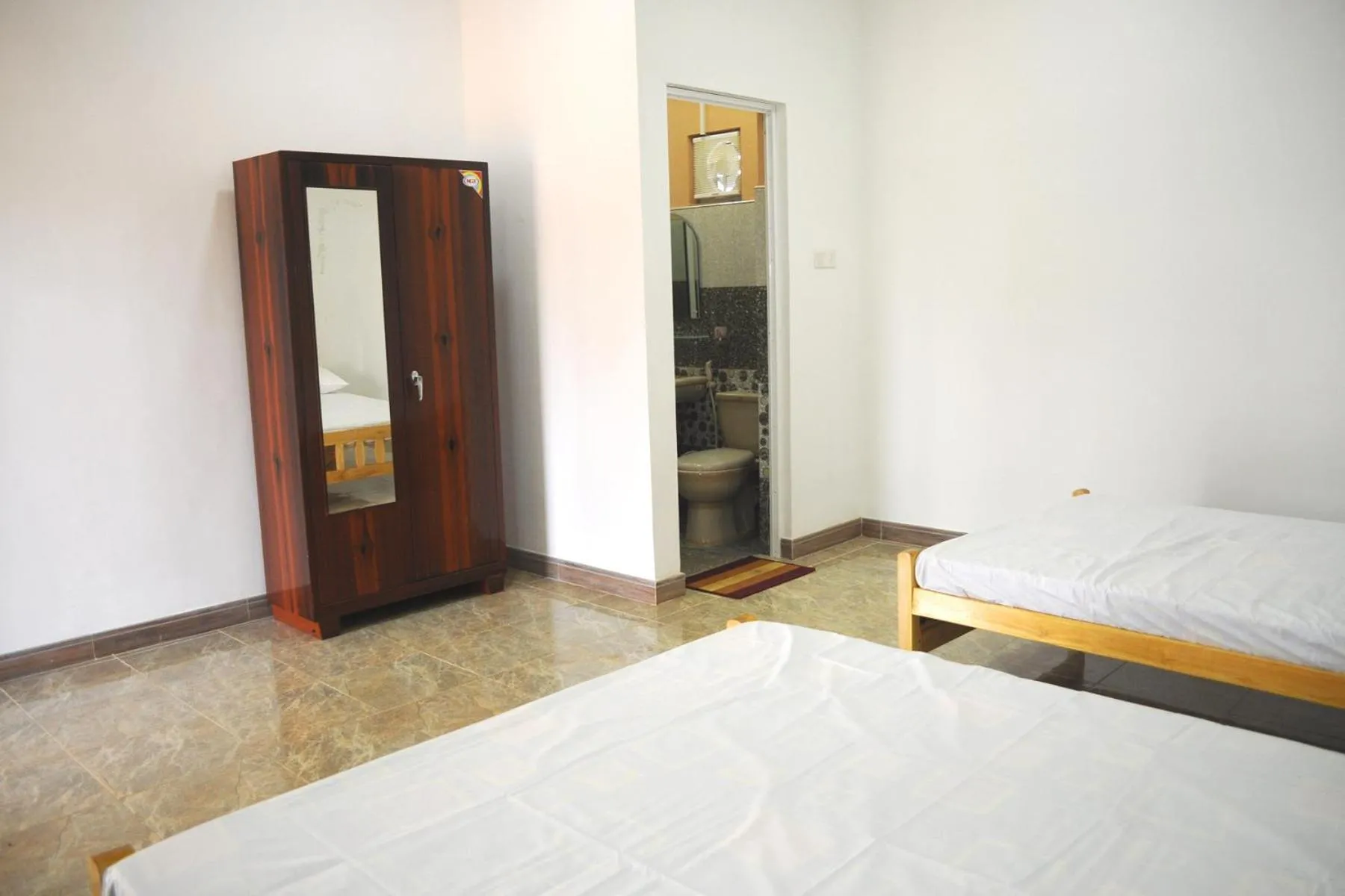 Bedroom, Bed in Nilaveli Star View Hotel