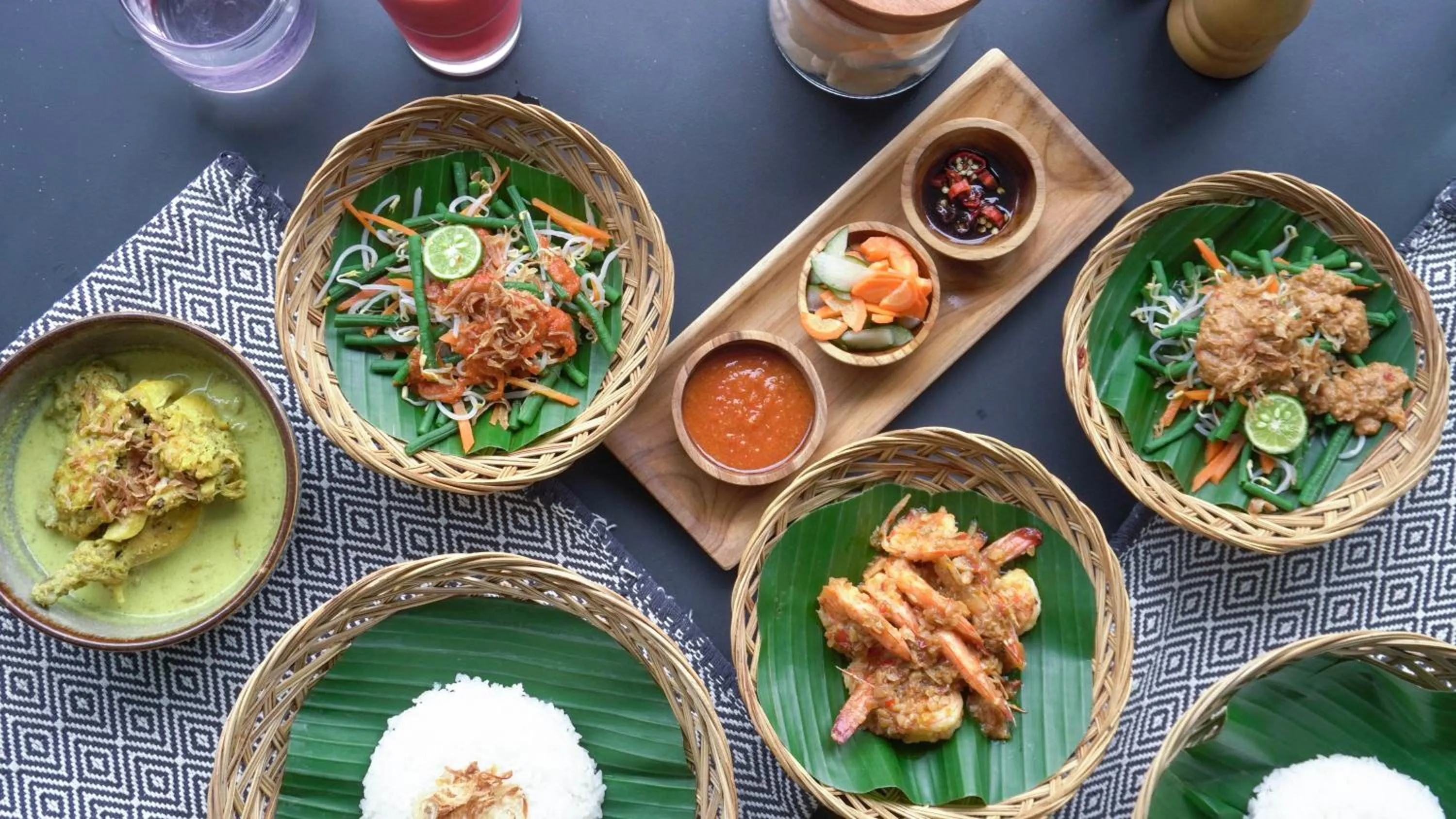 Food and drinks in Origin Ubud