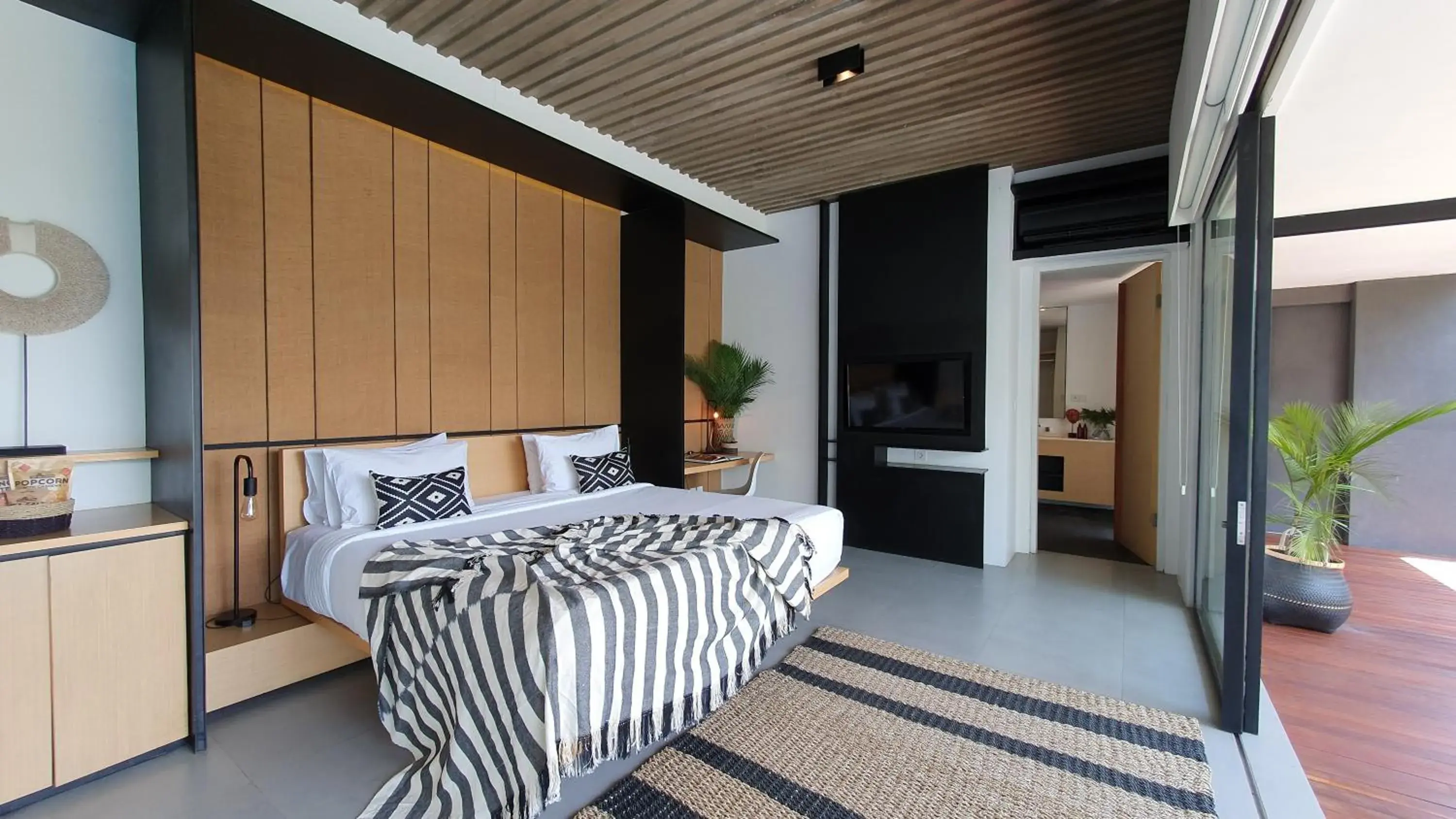 Photo of the whole room, Bed in Origin Ubud Photo of the whole room, Bed in Origin Ubud