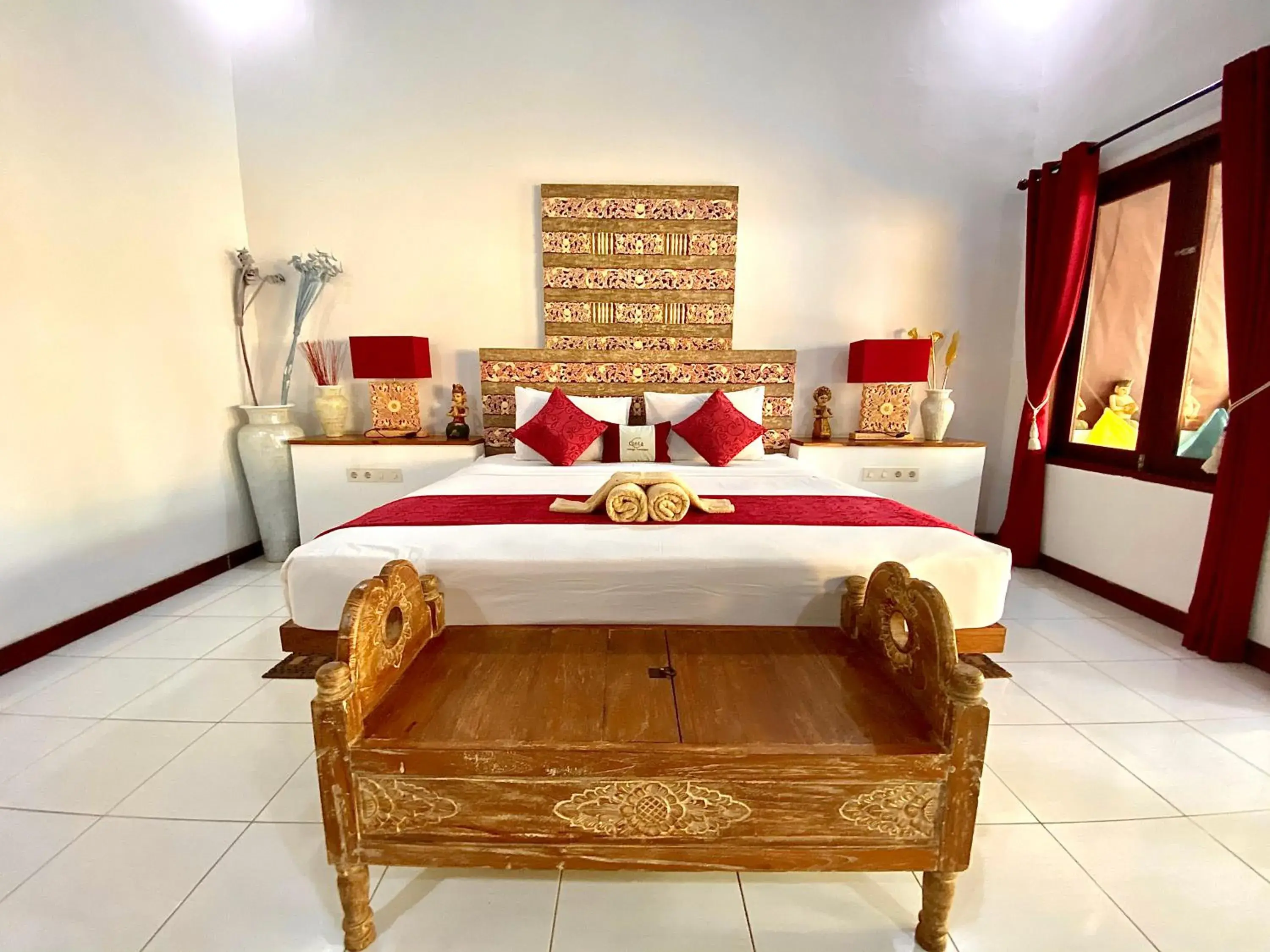 Deluxe Villa with Plunge Pool in Cinta Cottages Deluxe Villa with Plunge Pool in Cinta Cottages