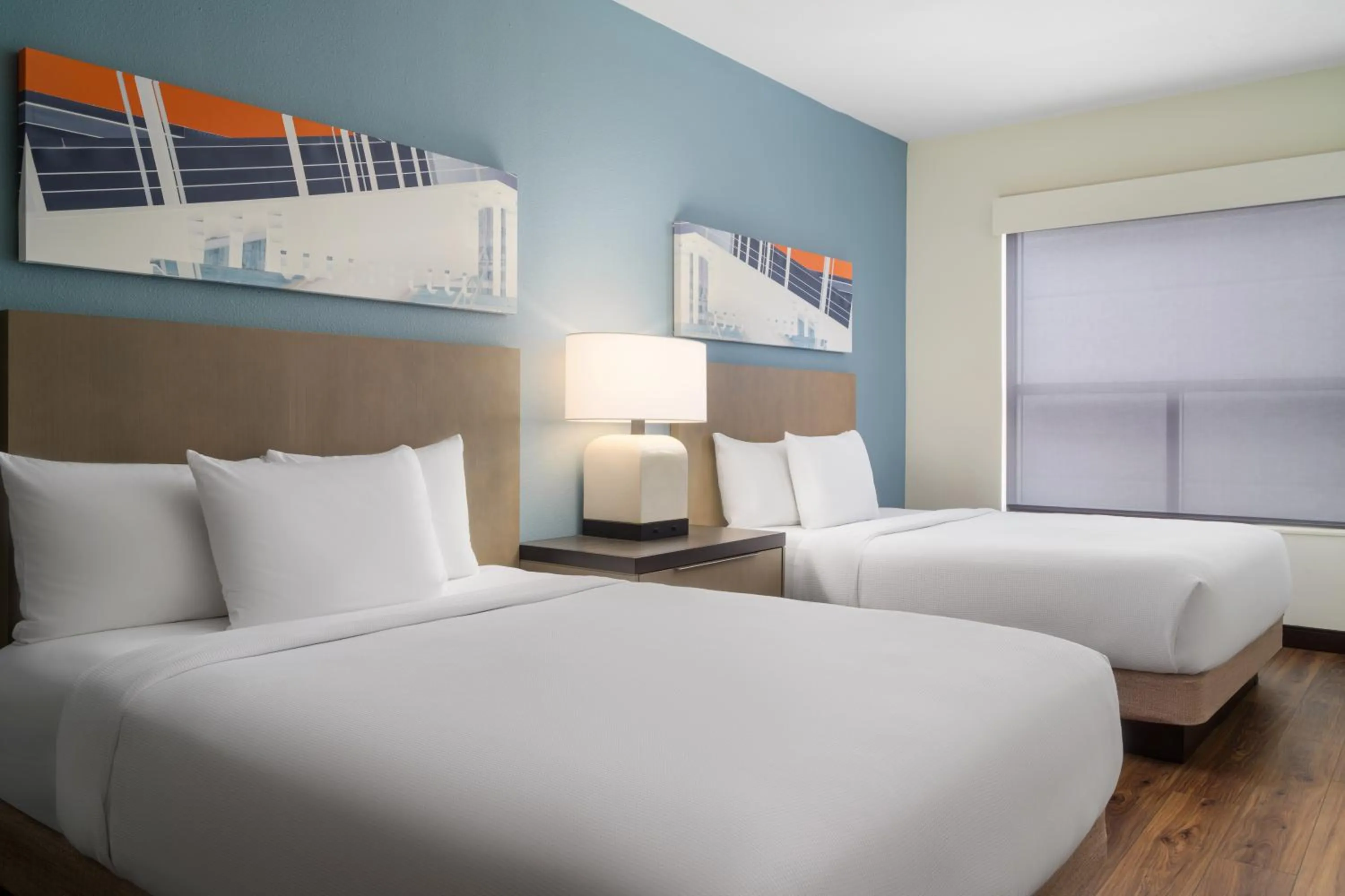 Bed in Hyatt House Austin/Downtown