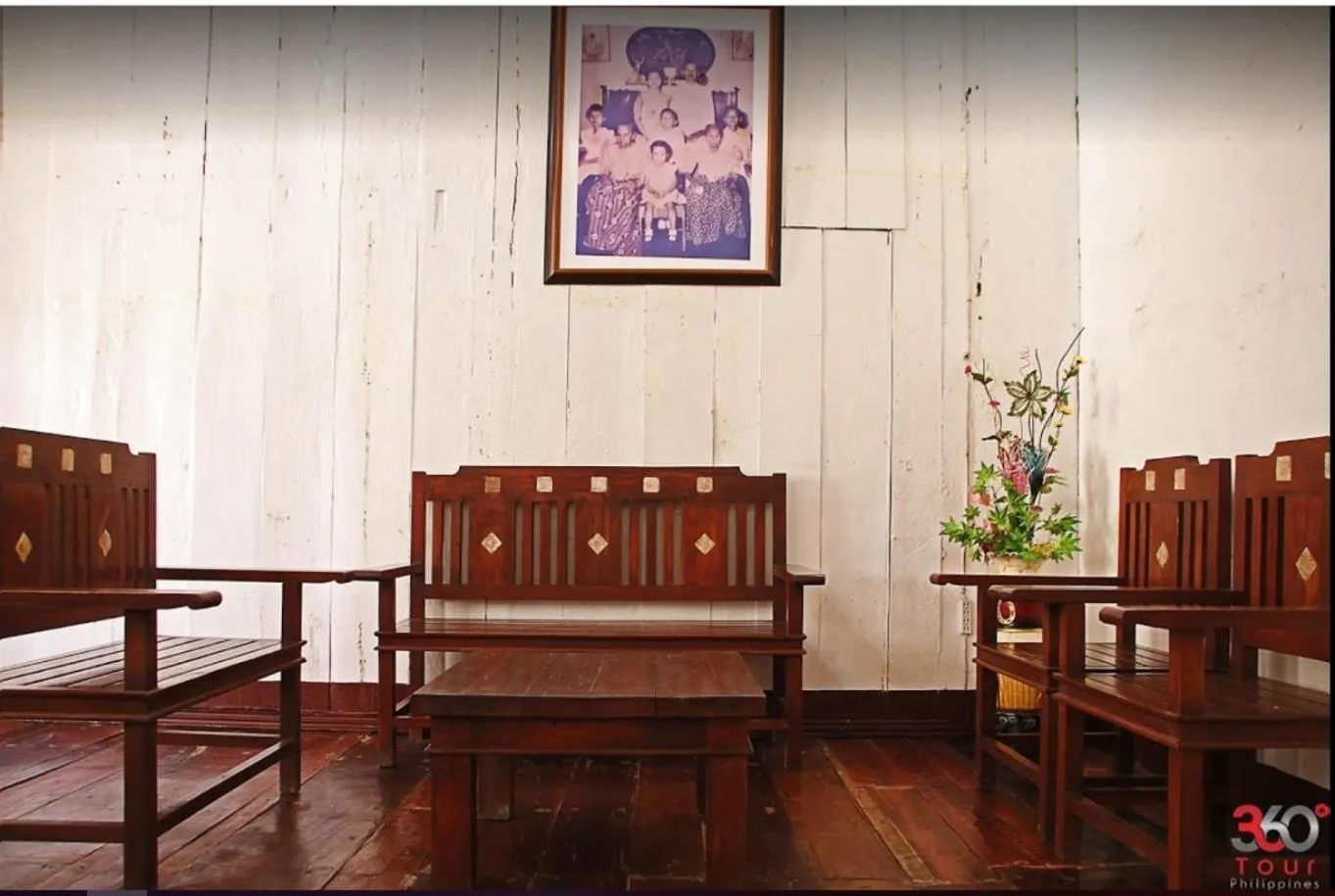 Living room in Escolta's Homey Lodge