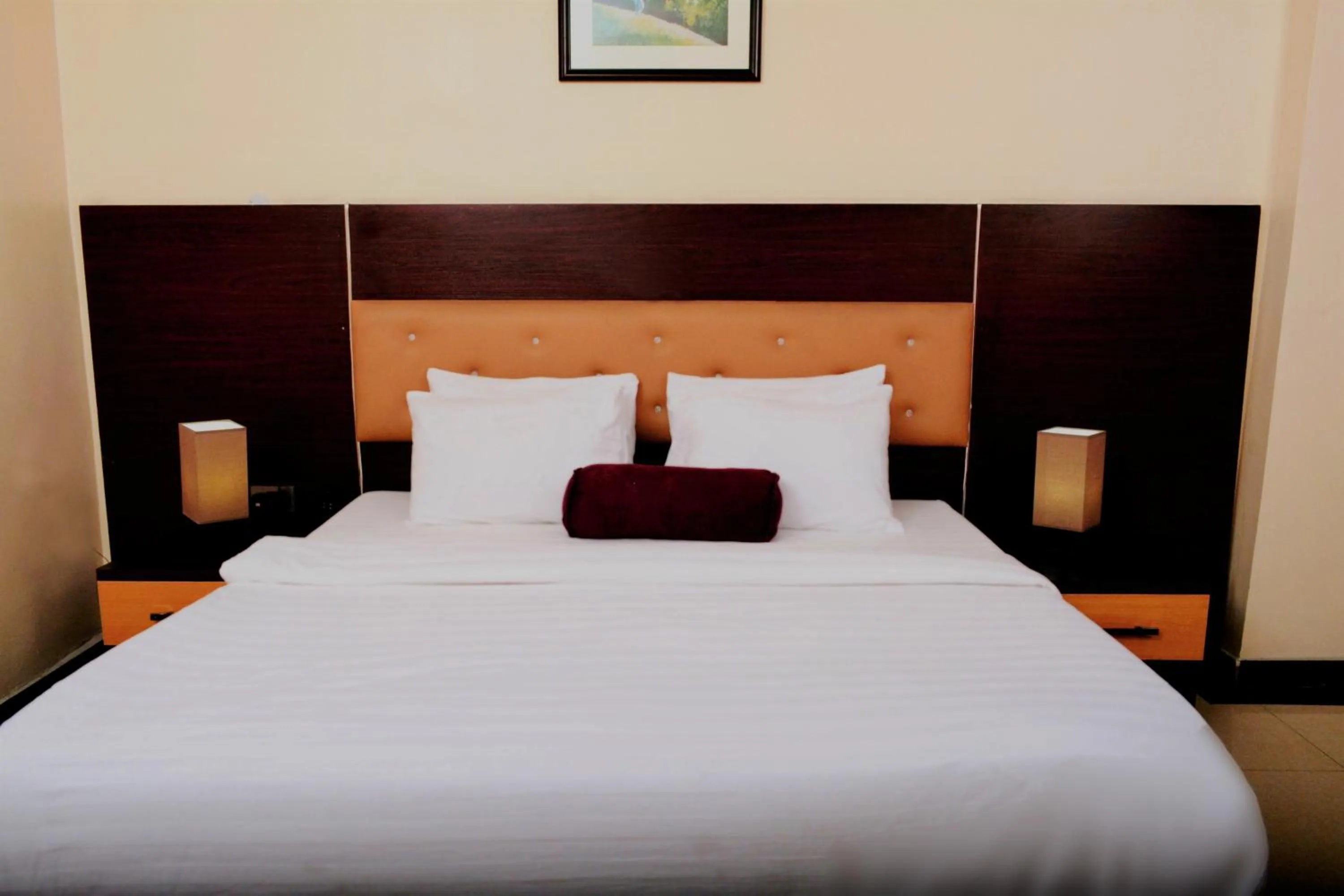 Bed in Sweet Spirit Hotel and Suites Danag - Port Harcourt