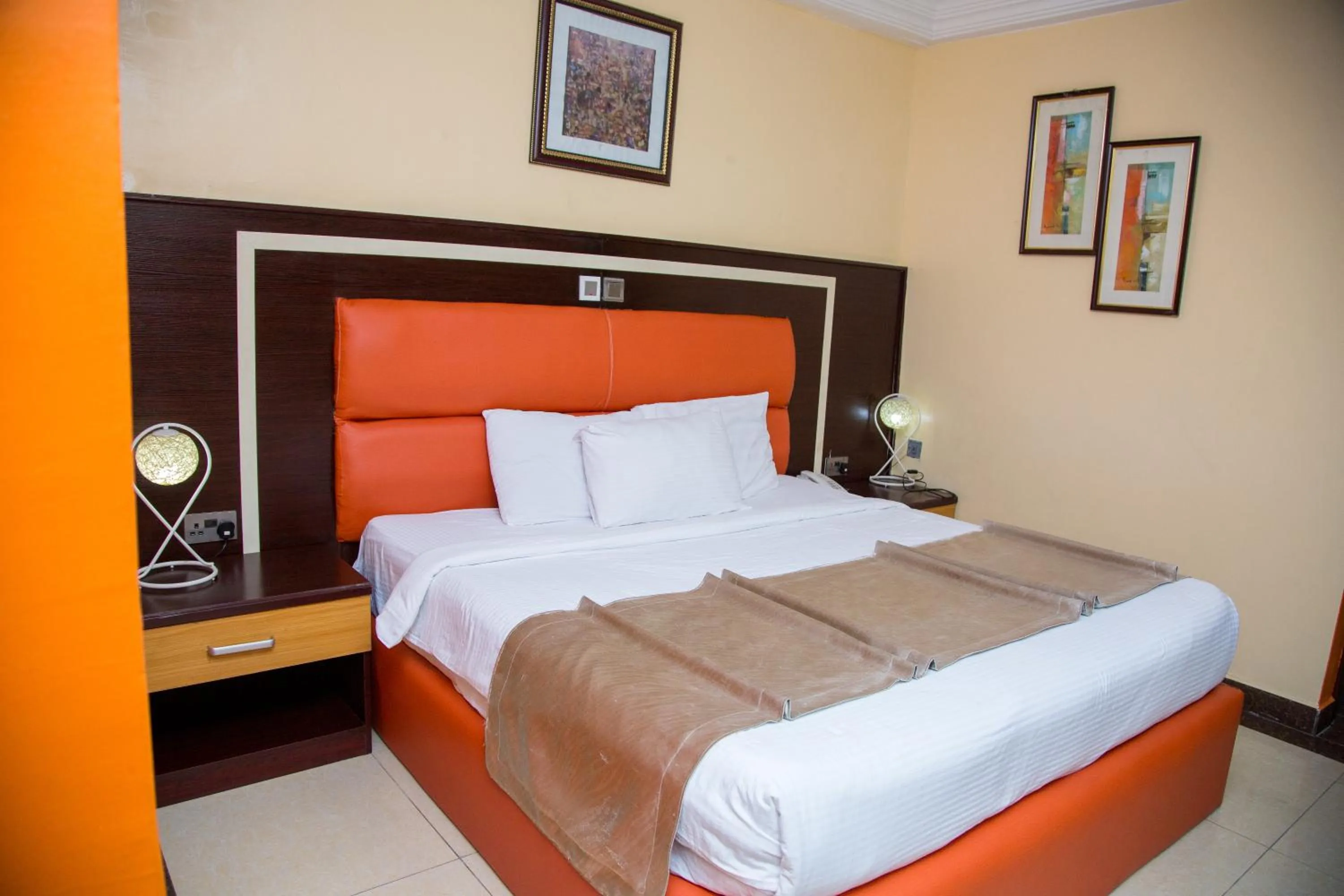Photo of the whole room, Bed in Sweet Spirit Hotel and Suites Danag - Port Harcourt