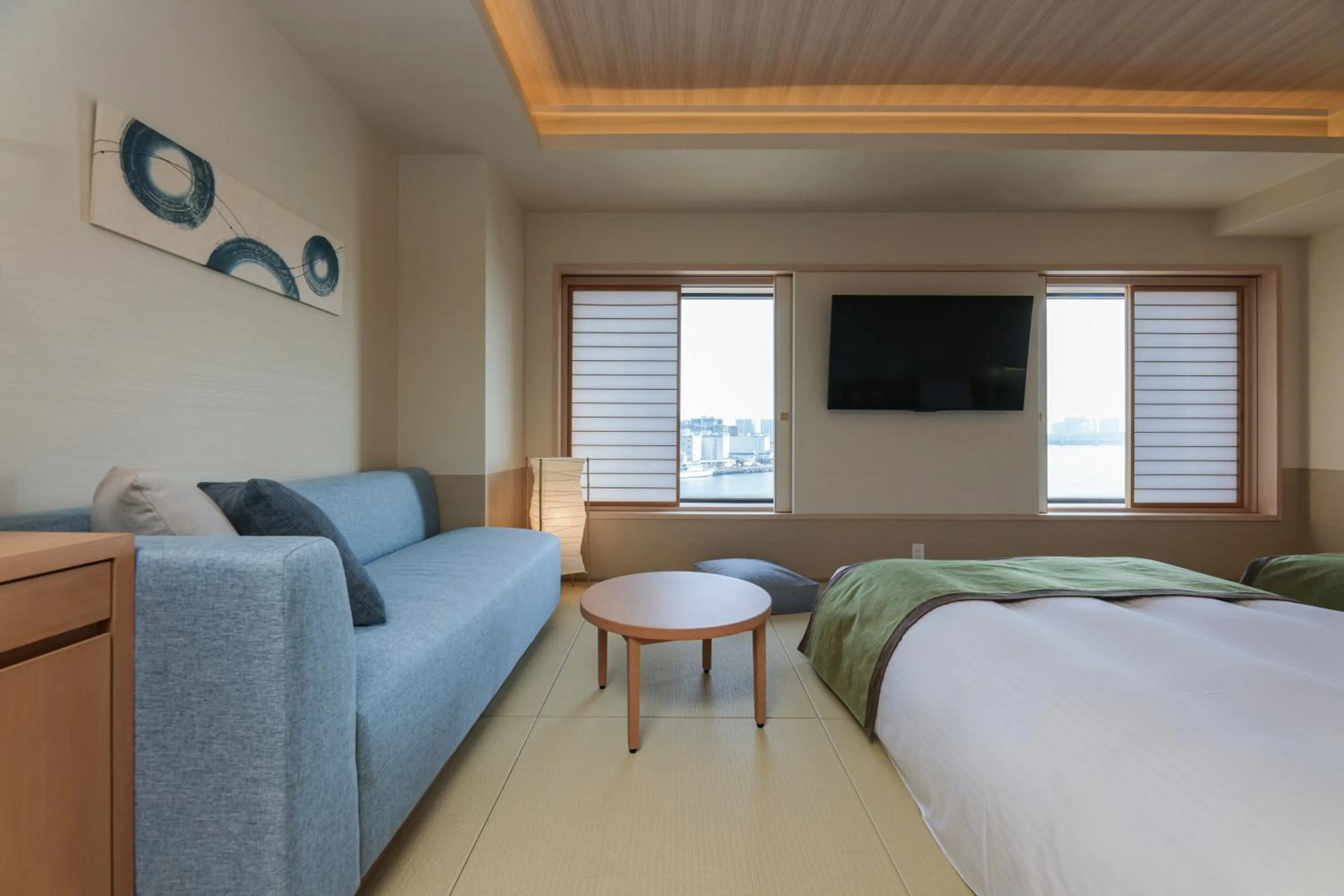 Photo of the whole room, Bed in Bayside Hotel Azur Takeshiba
