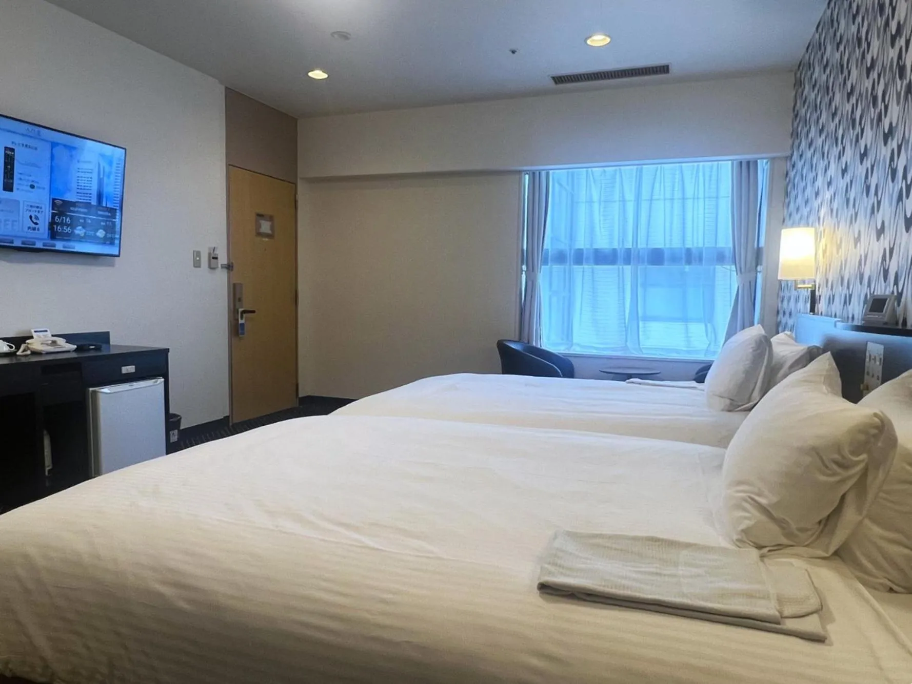 Bed in Bayside Hotel Azur Takeshiba