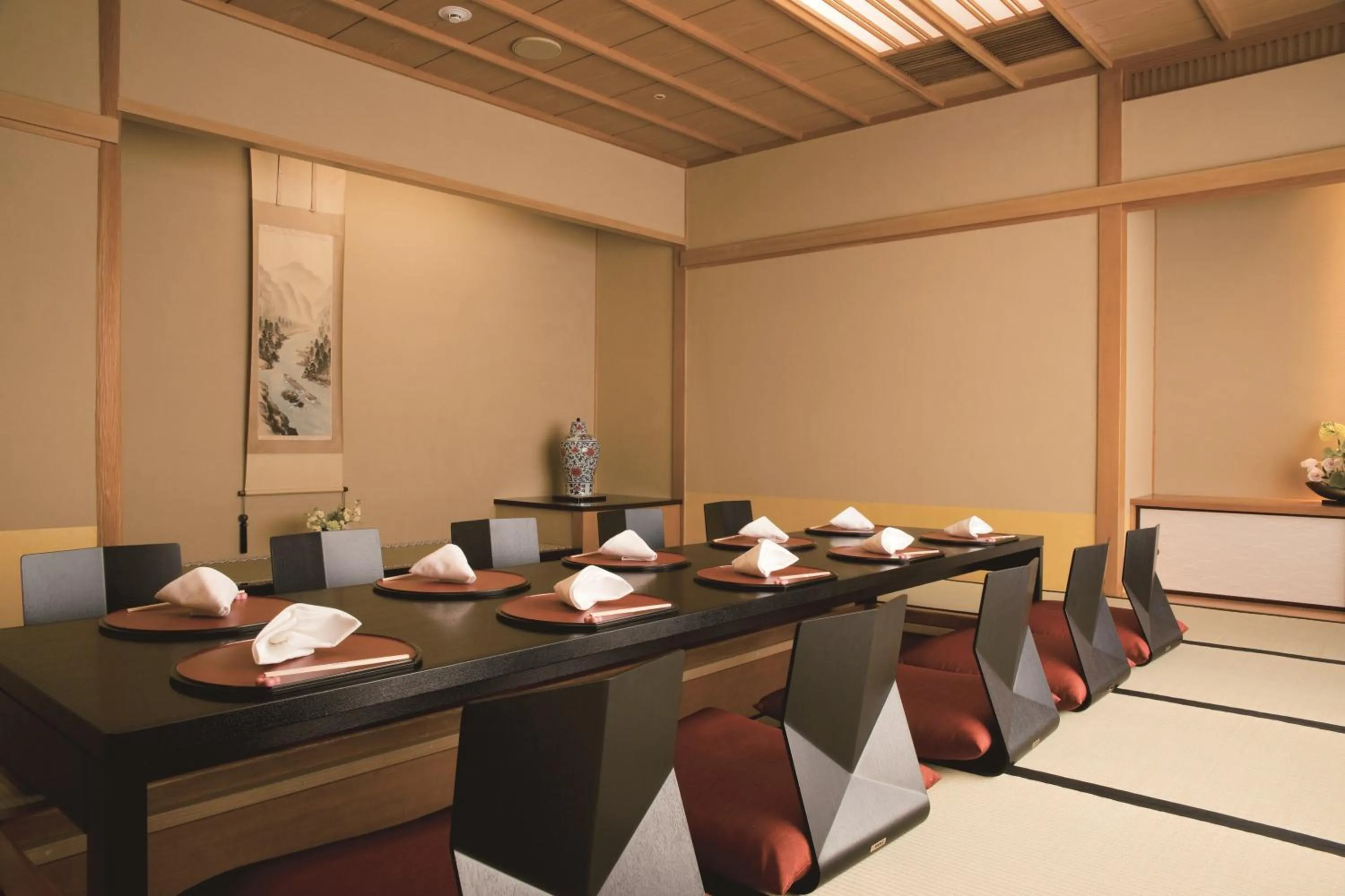 Restaurant/places to eat in Bayside Hotel Azur Takeshiba