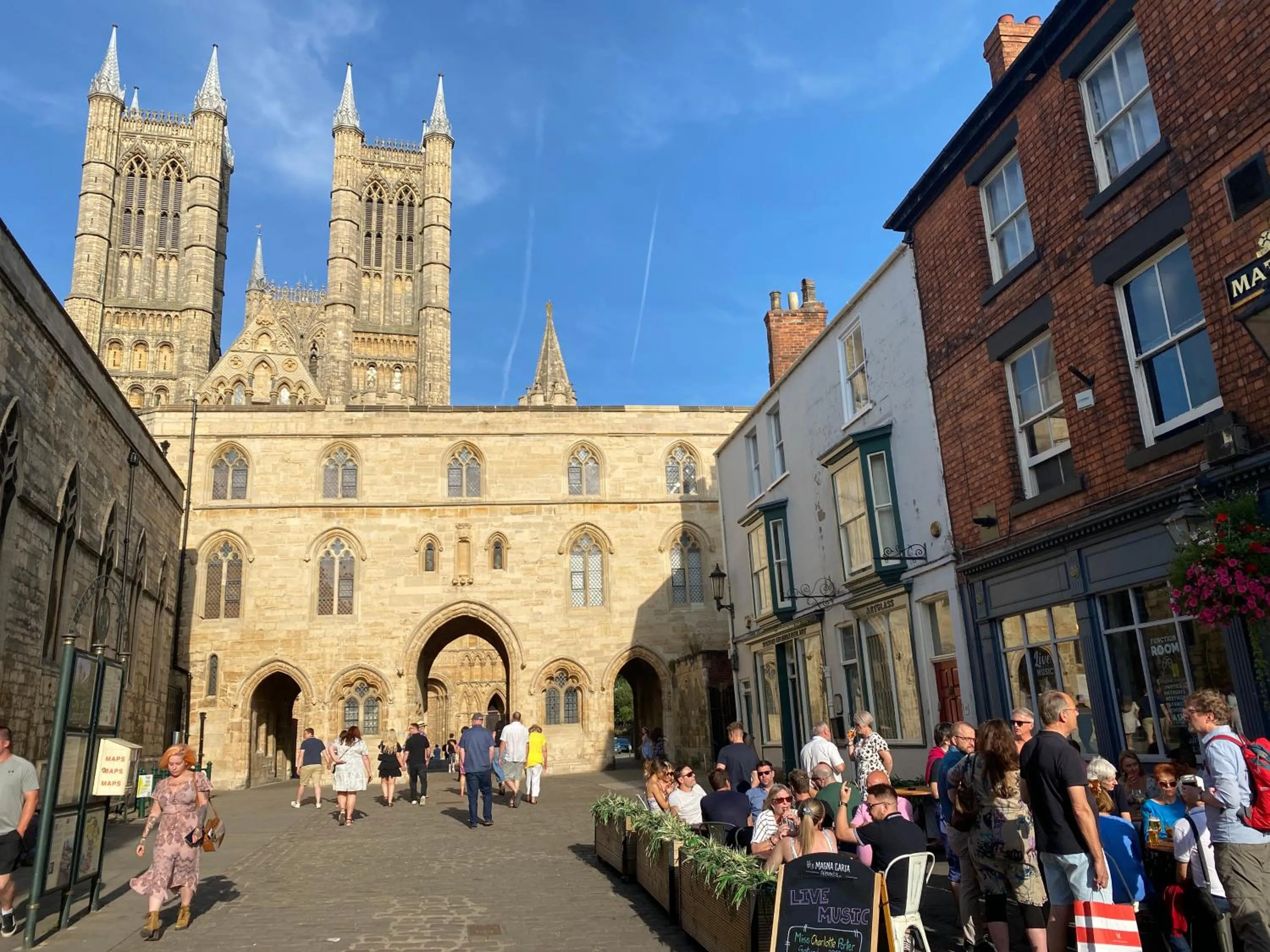 Nearby landmark in Lut's Place