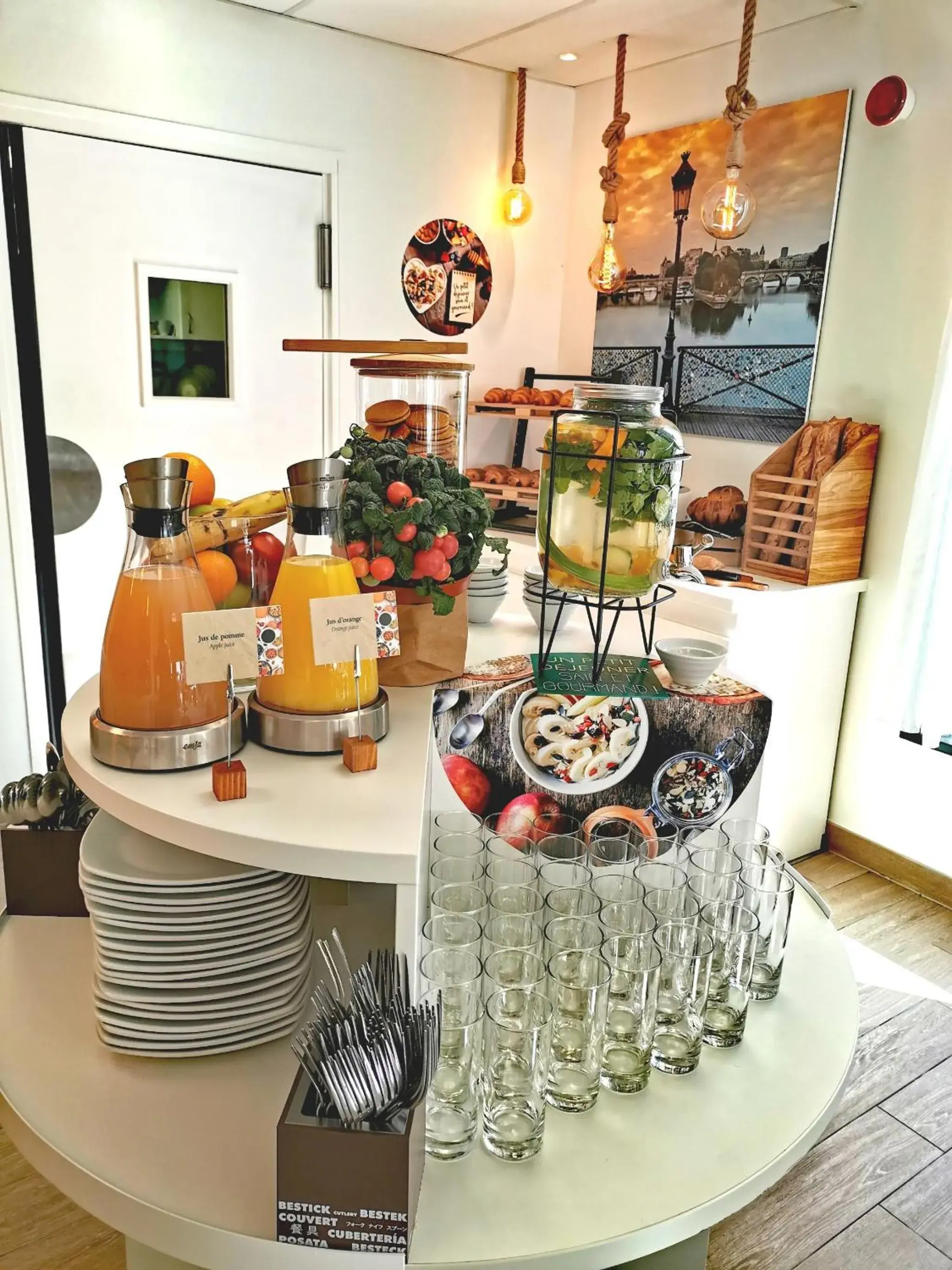 Breakfast in Residhome Asnieres Park Breakfast in Residhome Asnieres Park