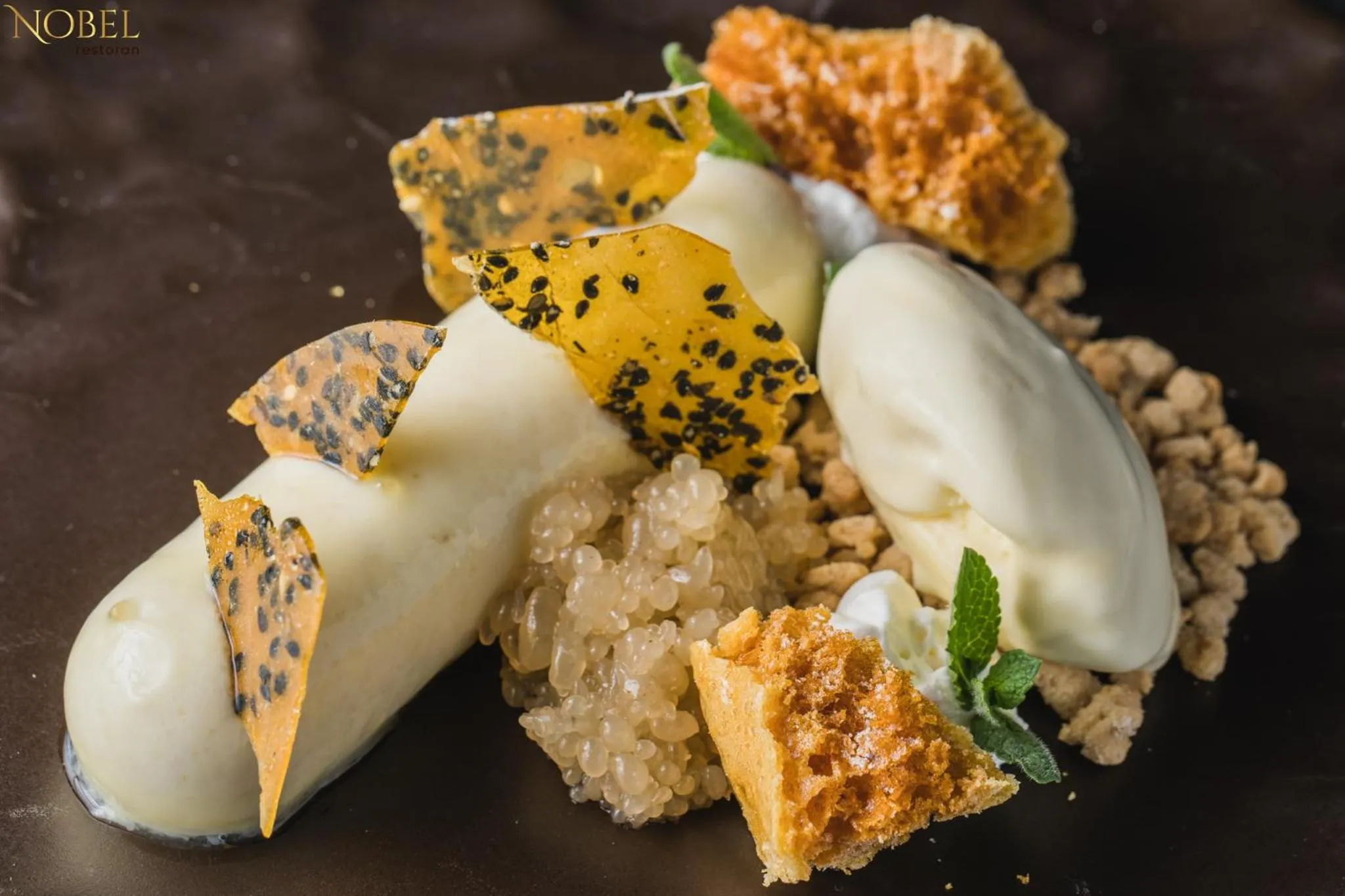 Restaurant/places to eat in Hotel Turist