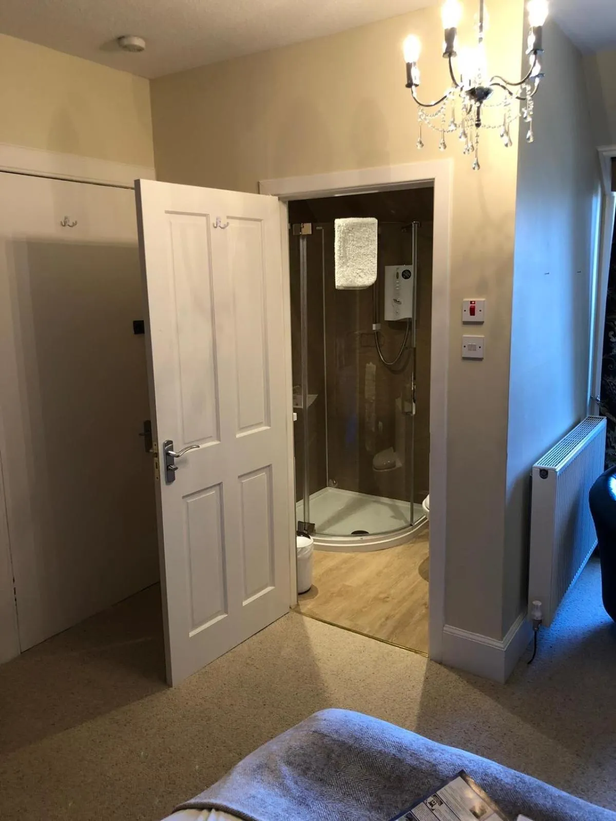 Large Double - 4 in Drumdale Bed and Breakfast