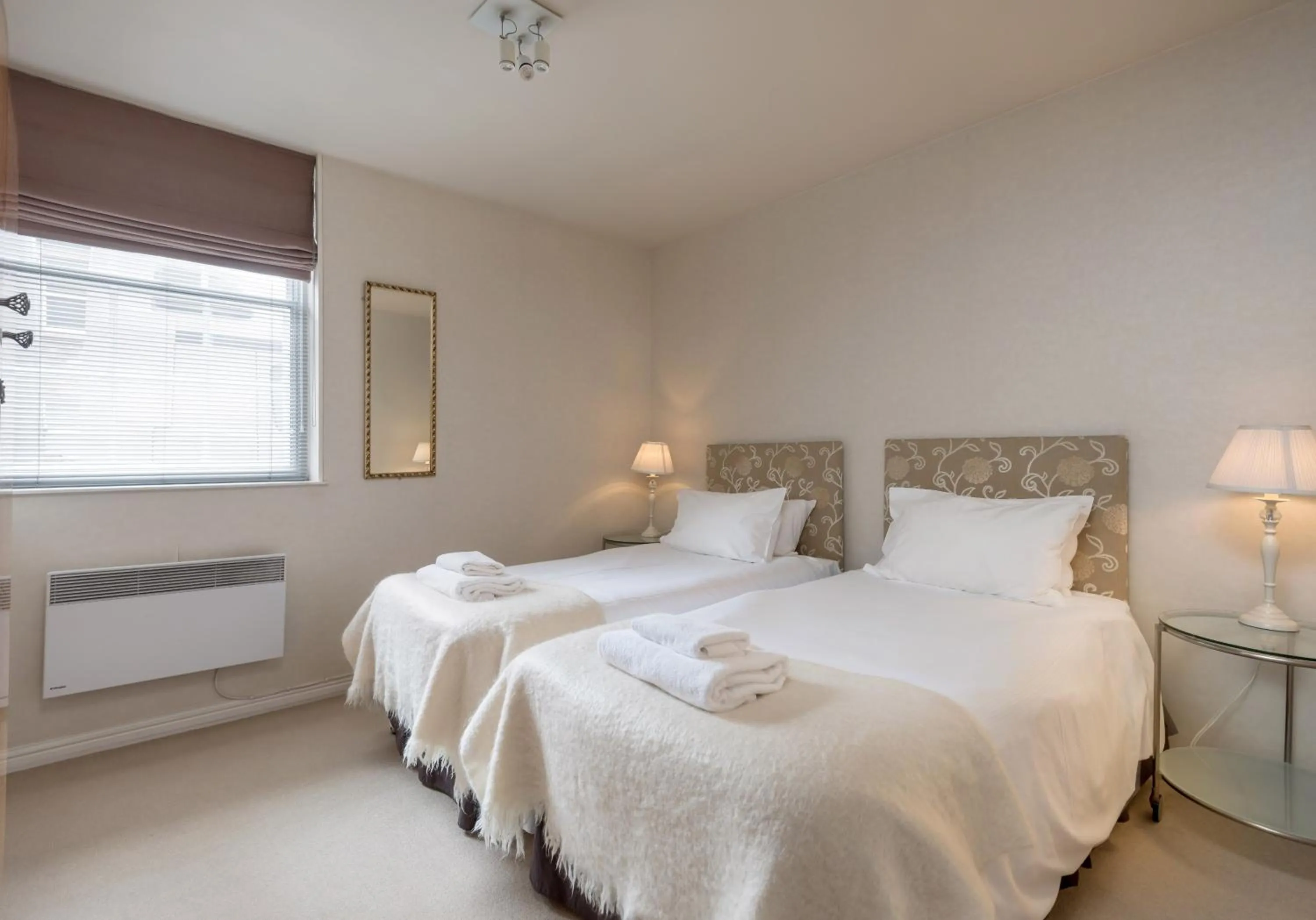 Causewayside Apartment - The Edinburgh Address