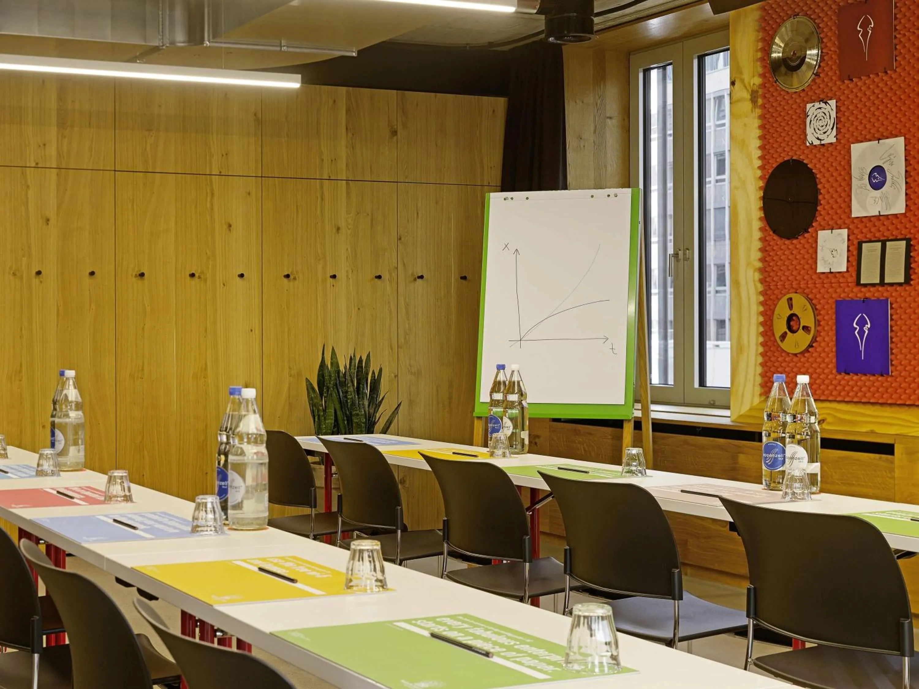 Meeting/conference room in 25hours Hotel Langstrasse