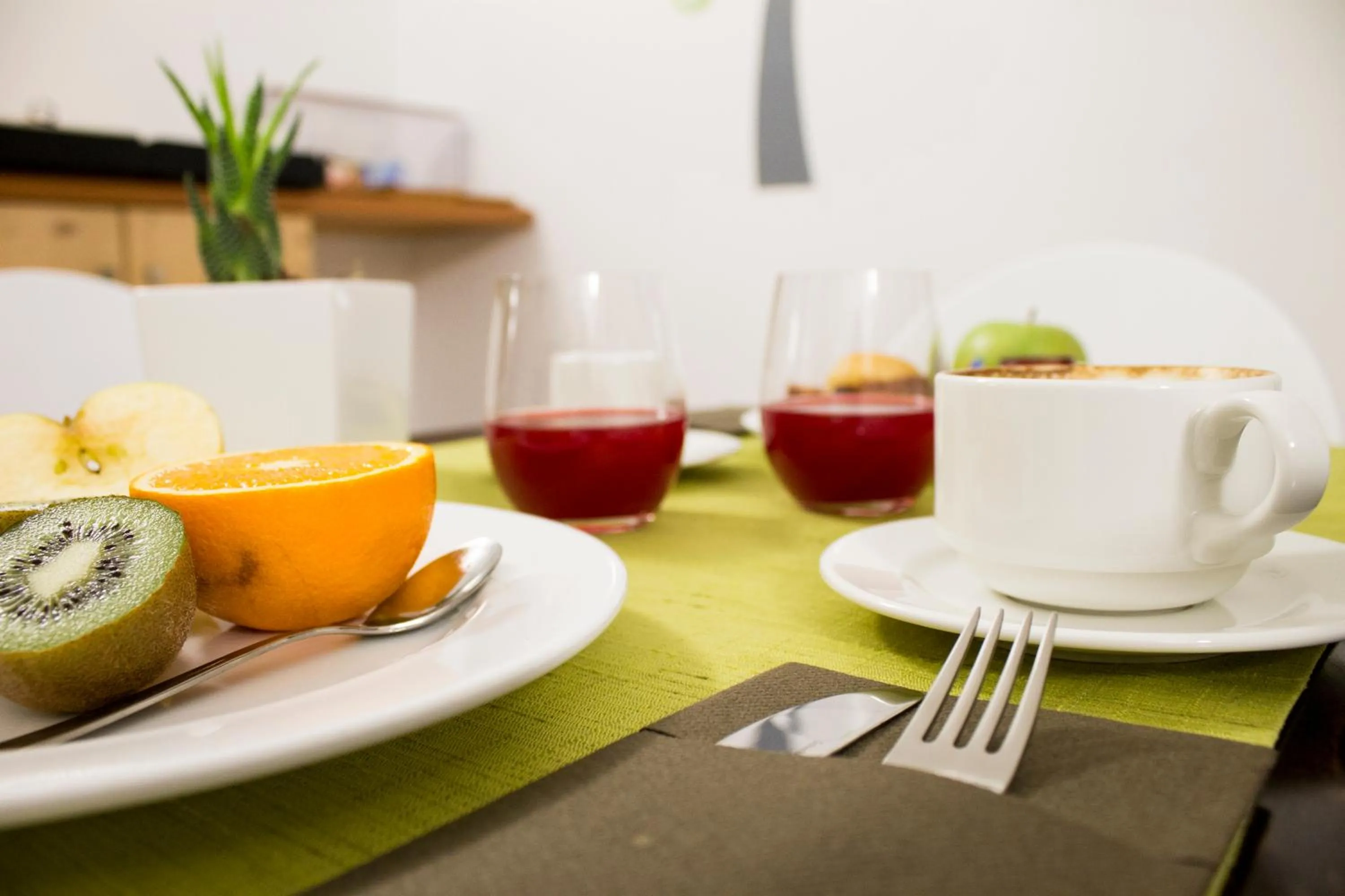 Food and drinks in B&B Perbacco Relax