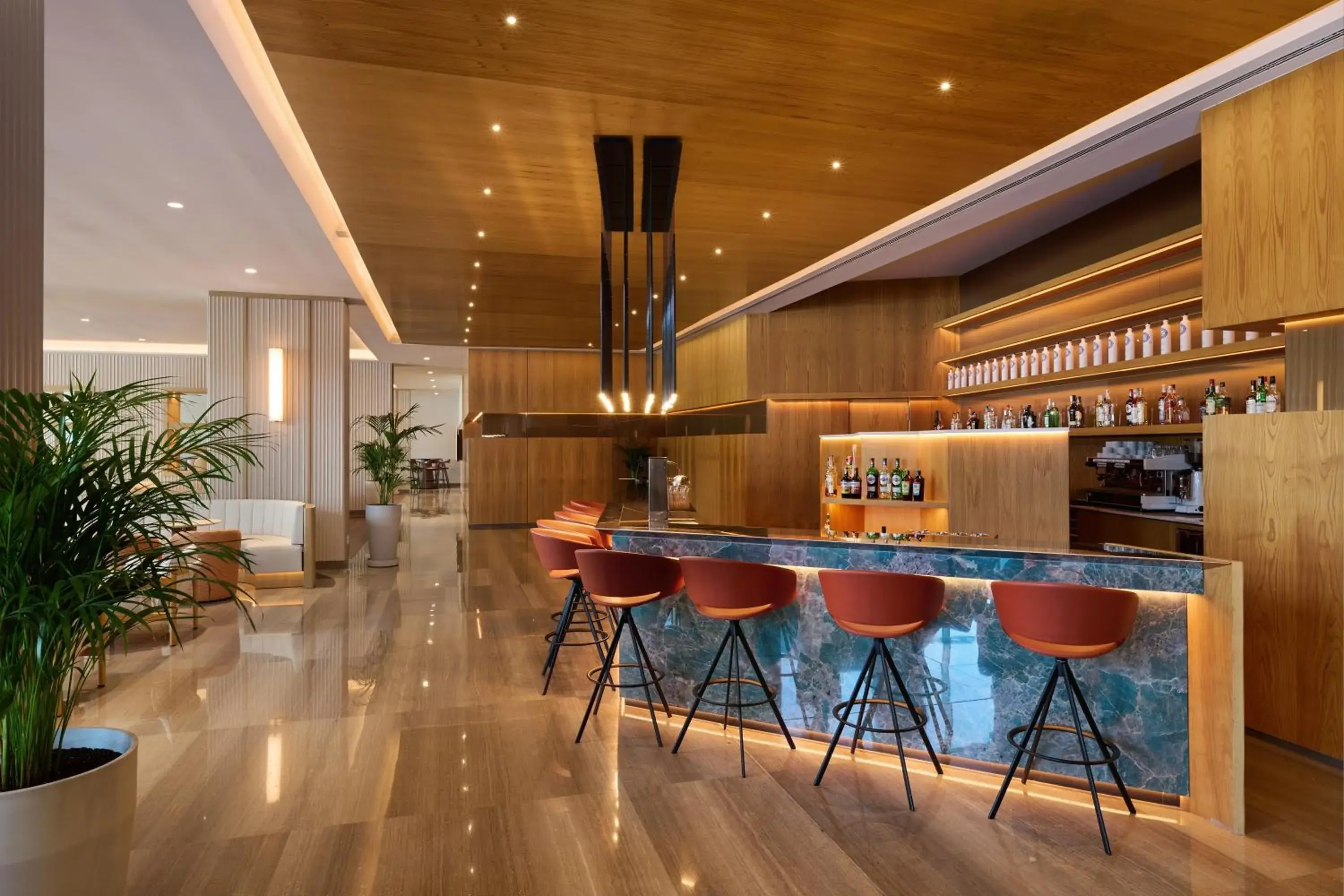 Lounge or bar in Hipotels Playa de Palma Palace&Spa Lounge or bar in Hipotels Playa de Palma Palace&Spa