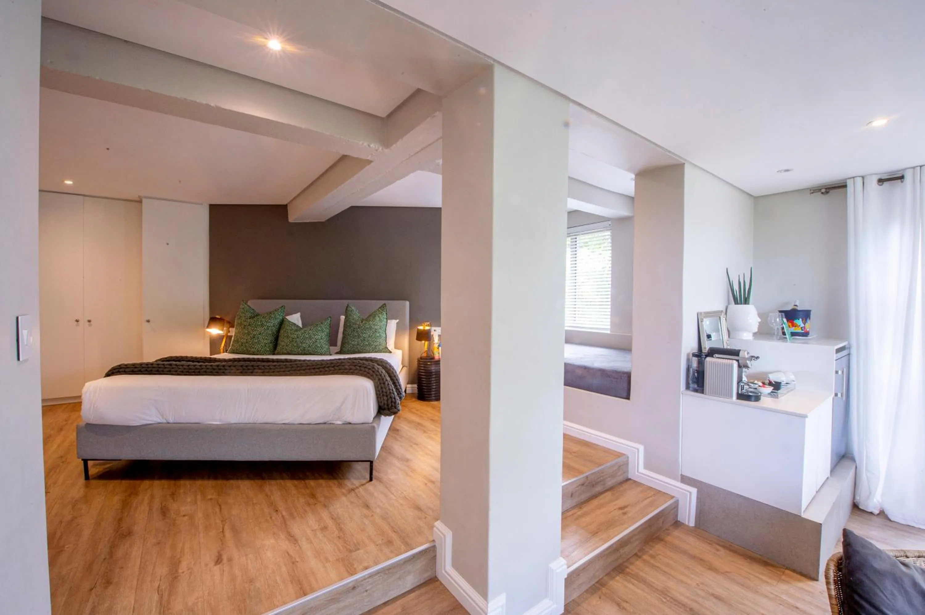 Photo of the whole room, Bed in The Bungalow