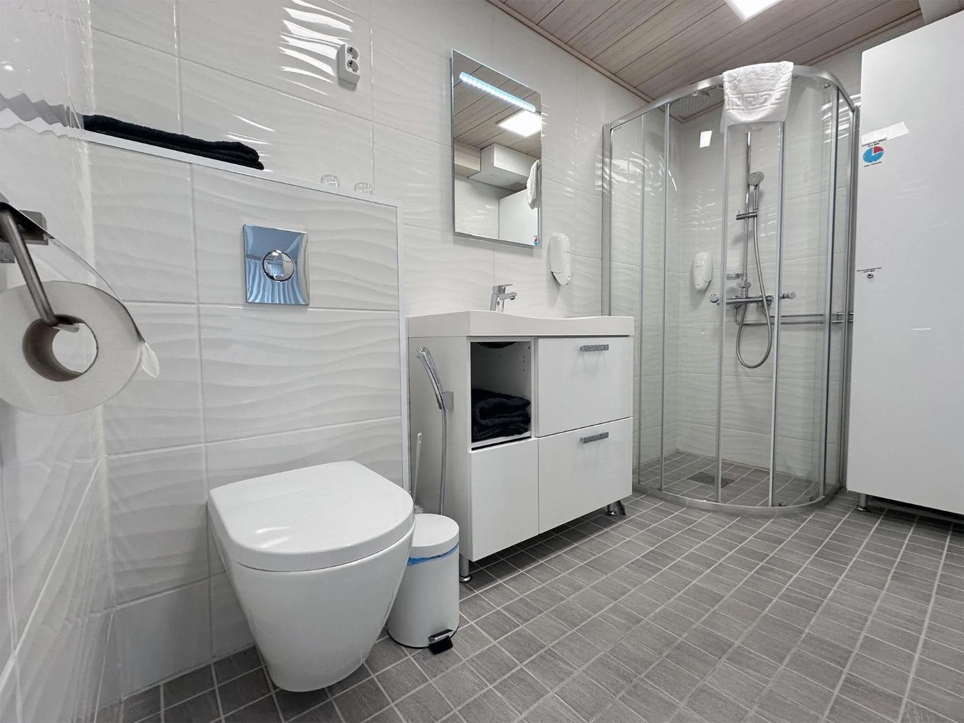 Shower in Seaside Glass Villas