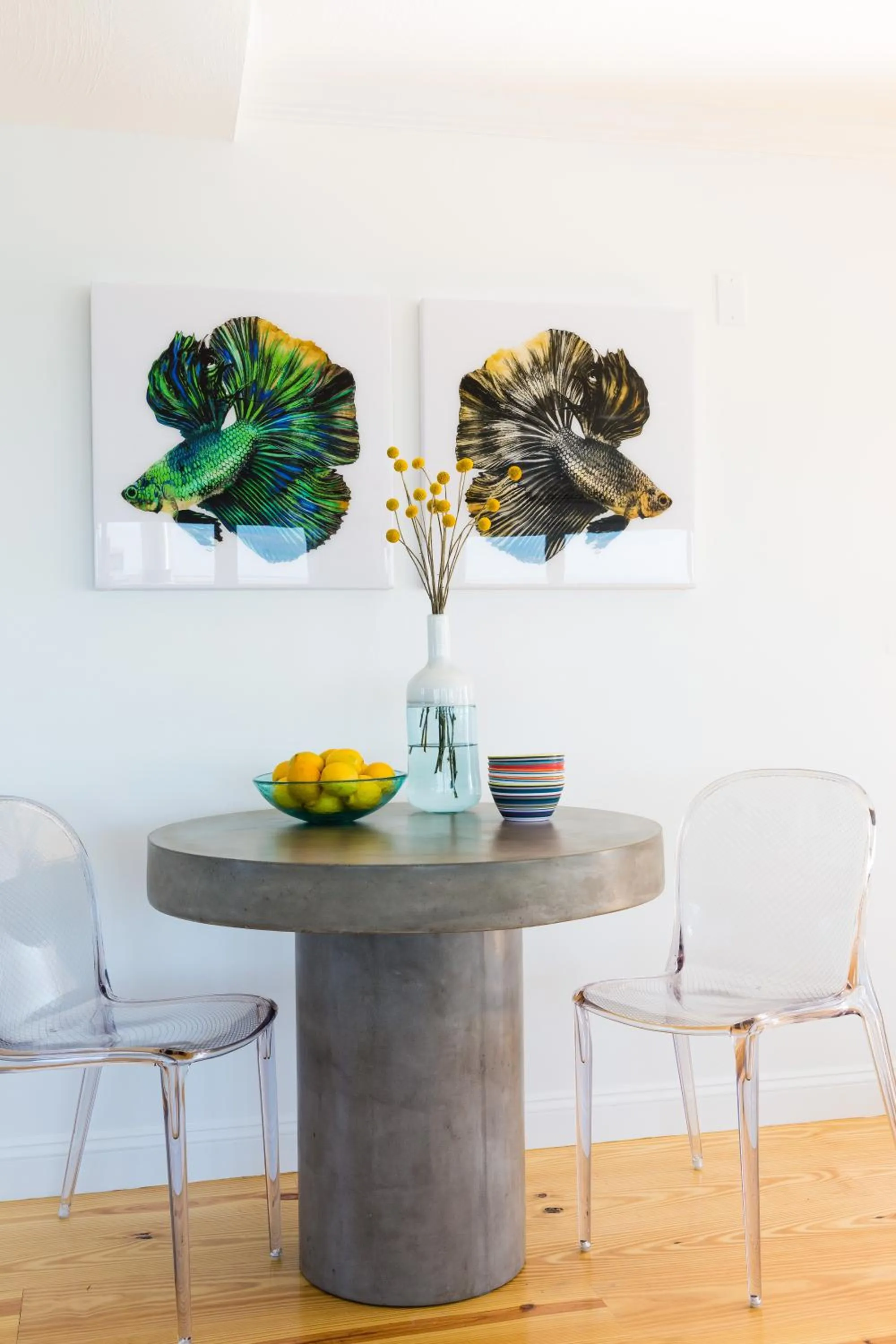 Seating area in Blue - Inn on the Beach