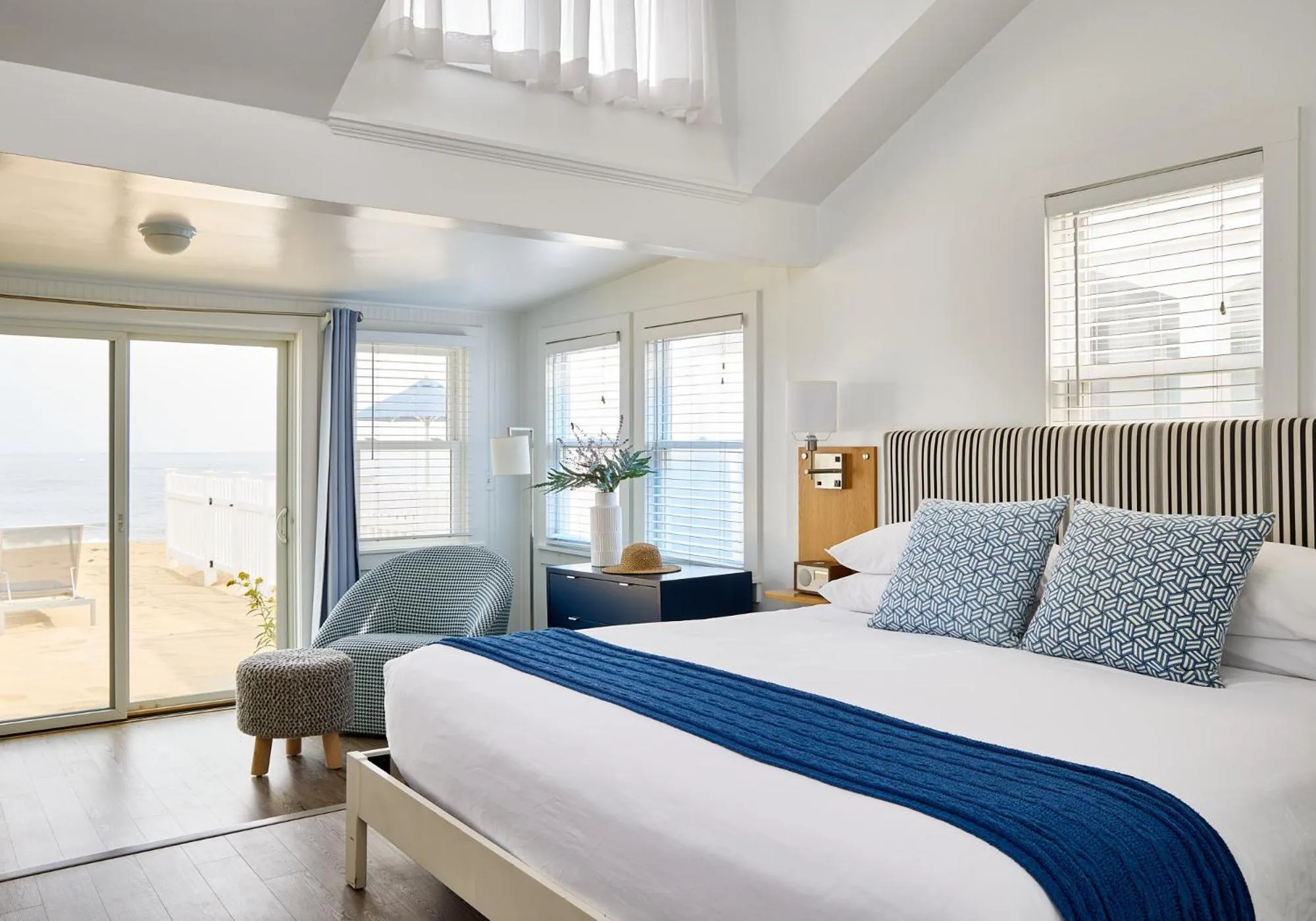 Bed in Blue - Inn on the Beach