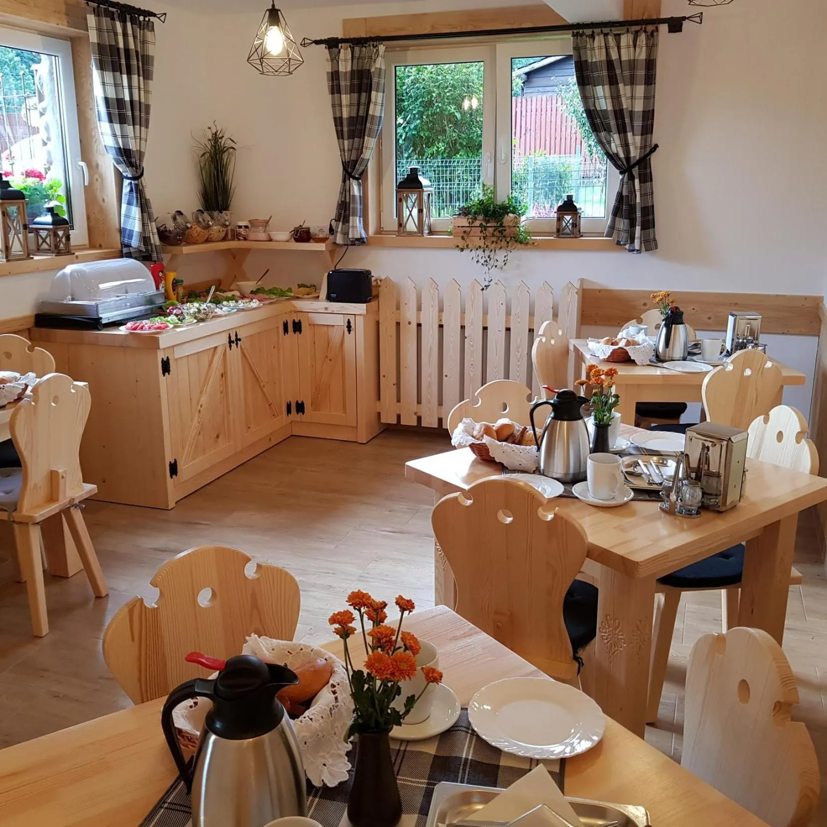 Restaurant/places to eat in Willa Mango - Przystanek Kuźnice