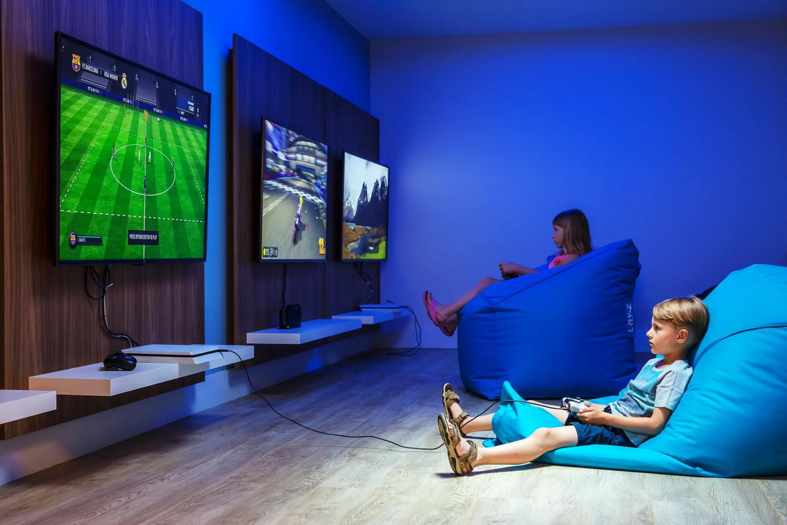 Communal lounge/ TV room in Girandella Resort, Valamar Collection