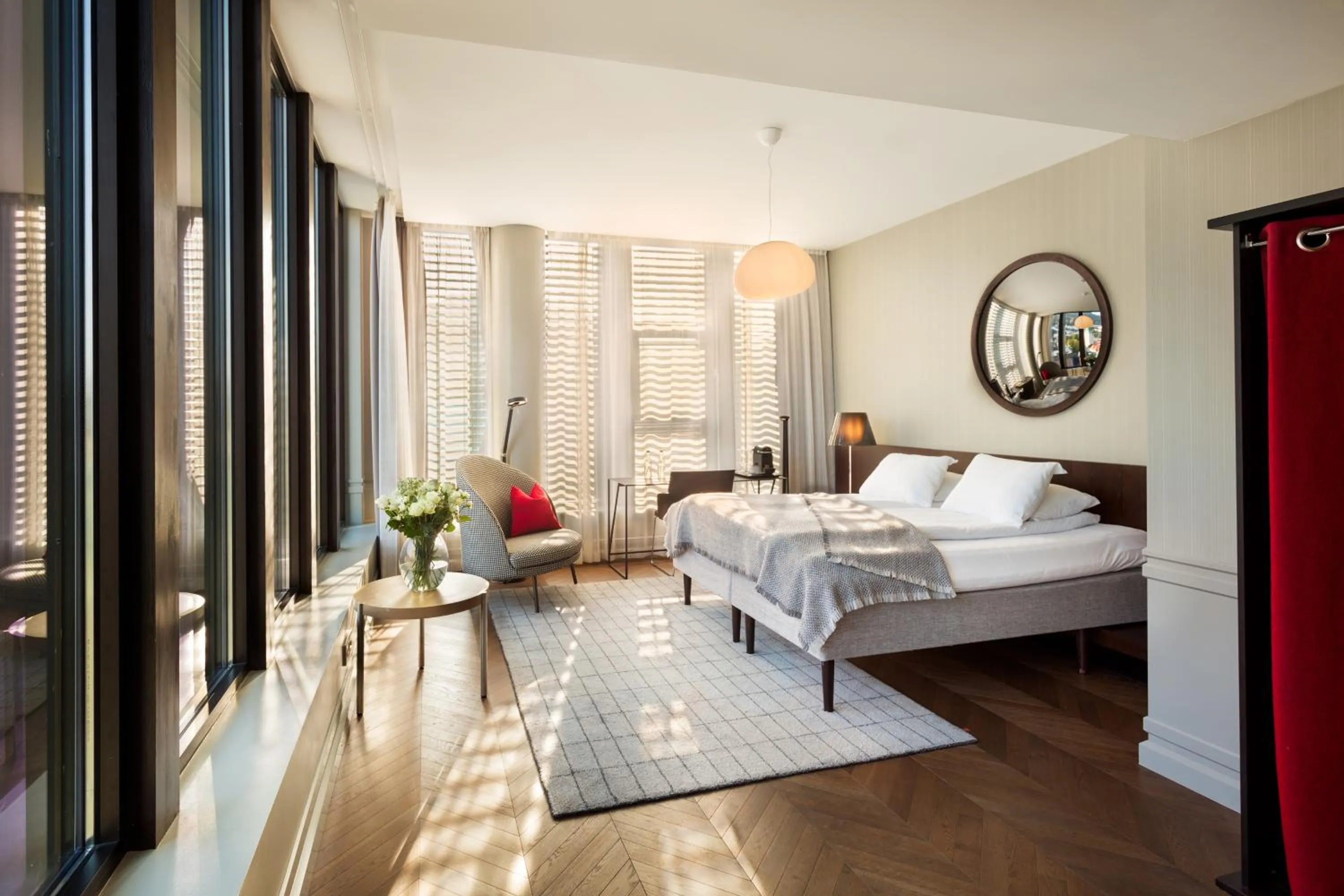 Photo of the whole room, Bed in Bergen Børs Hotel