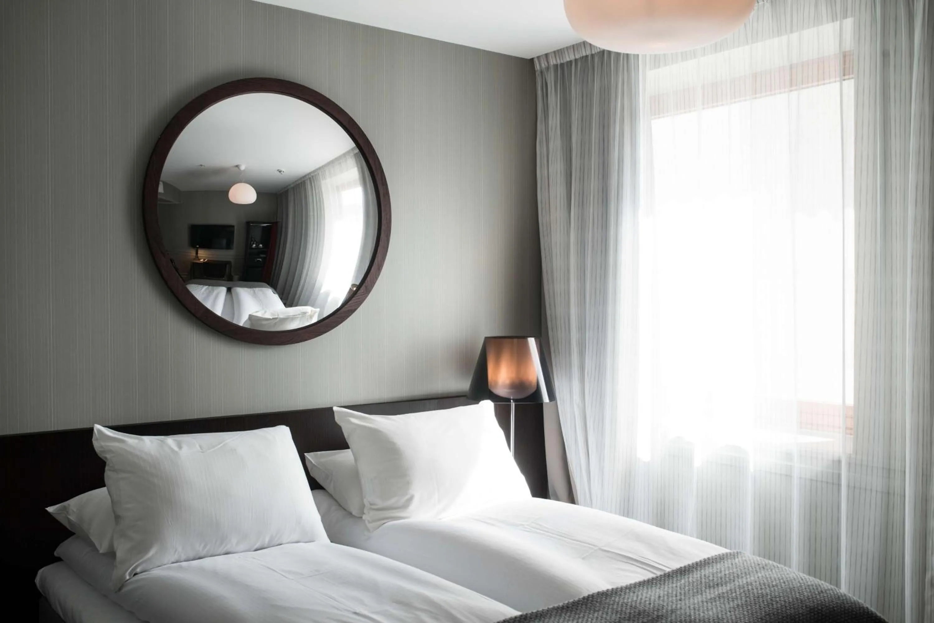 Photo of the whole room, Bed in Bergen Børs Hotel