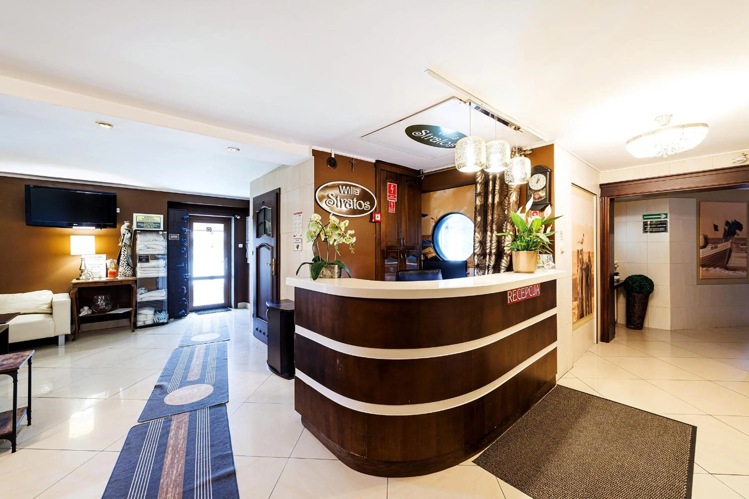 Property building in Stratos