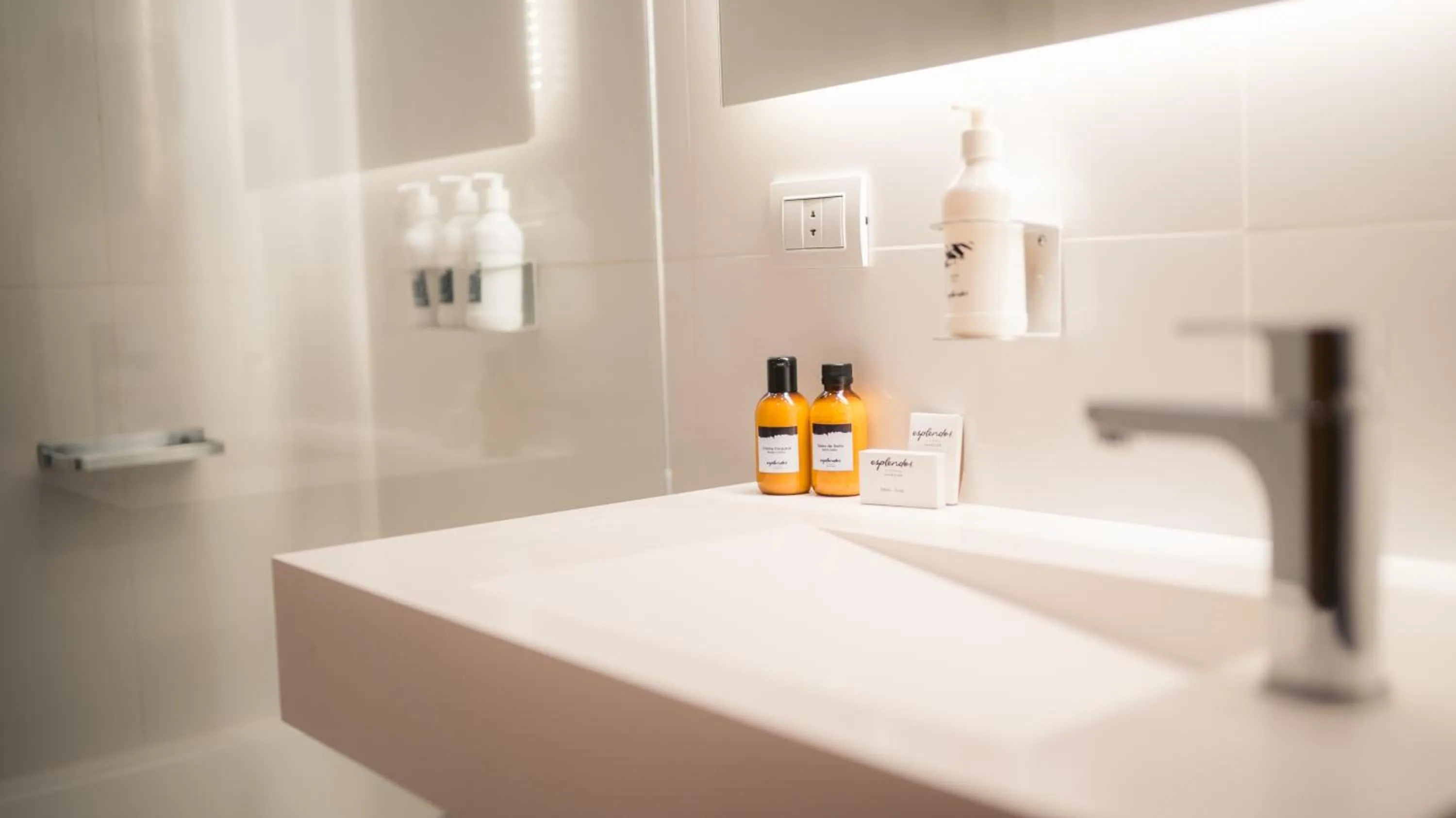 Bathroom in Esplendor by Wyndham Asuncion